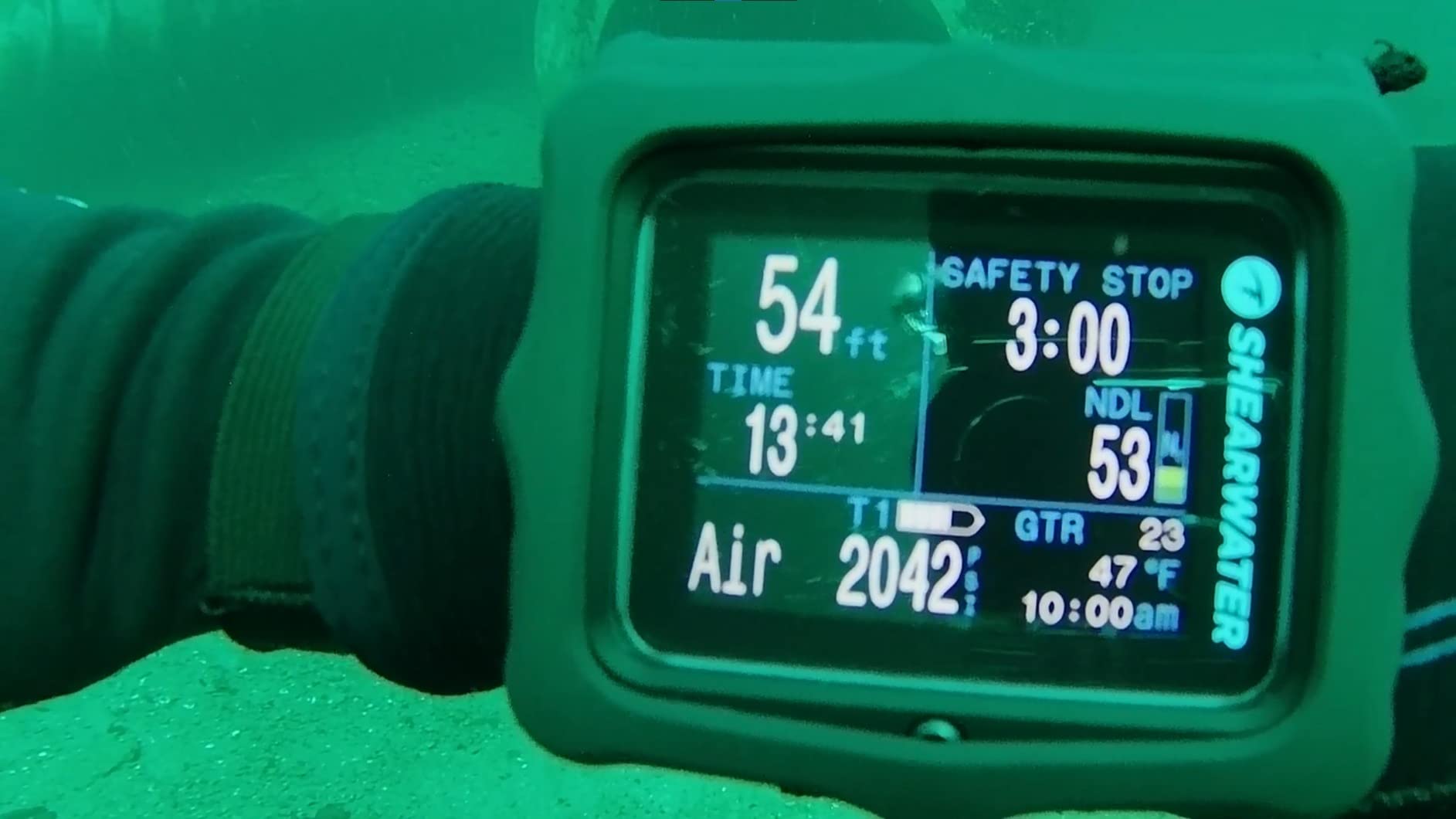 Shearwater Perdix 2 Ti Dive Computer customer photo 1