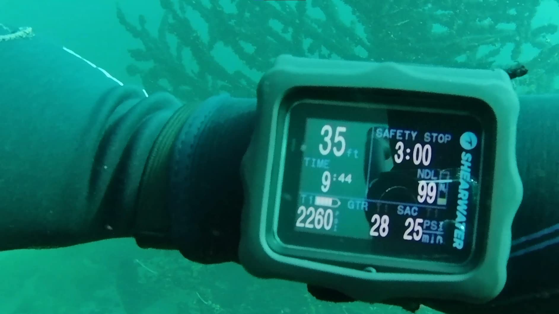 Shearwater Perdix 2 Ti Dive Computer customer photo 2