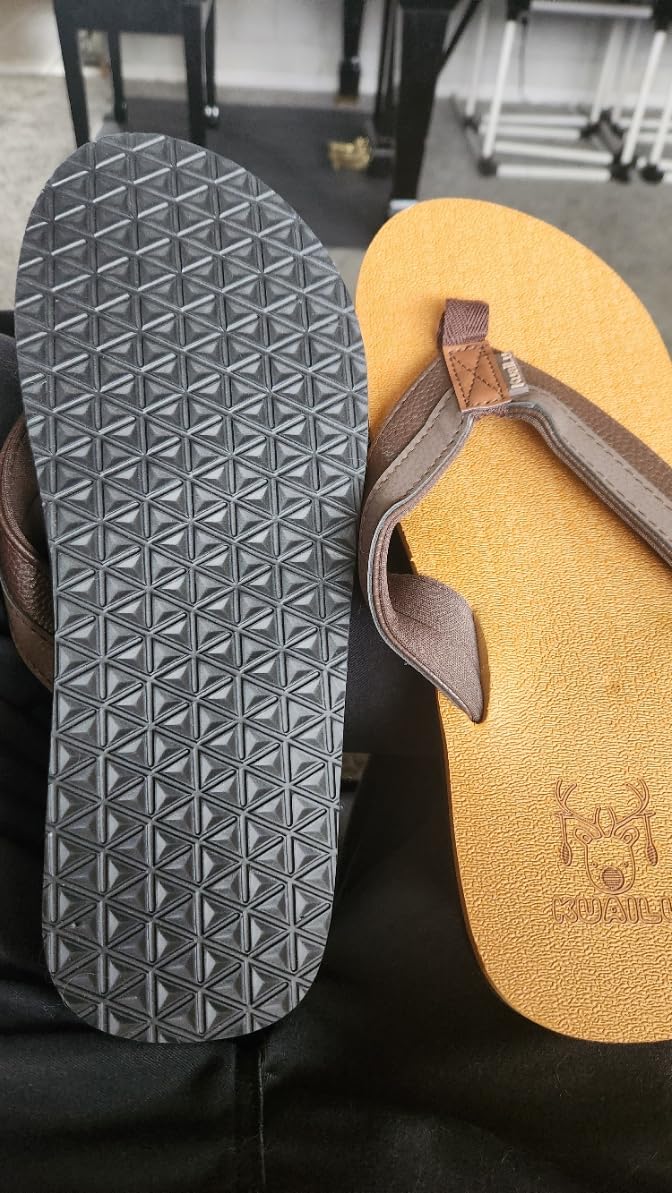 KuaiLu Men's Yoga Mat Leather Flip Flops with Arch Support customer photo 2