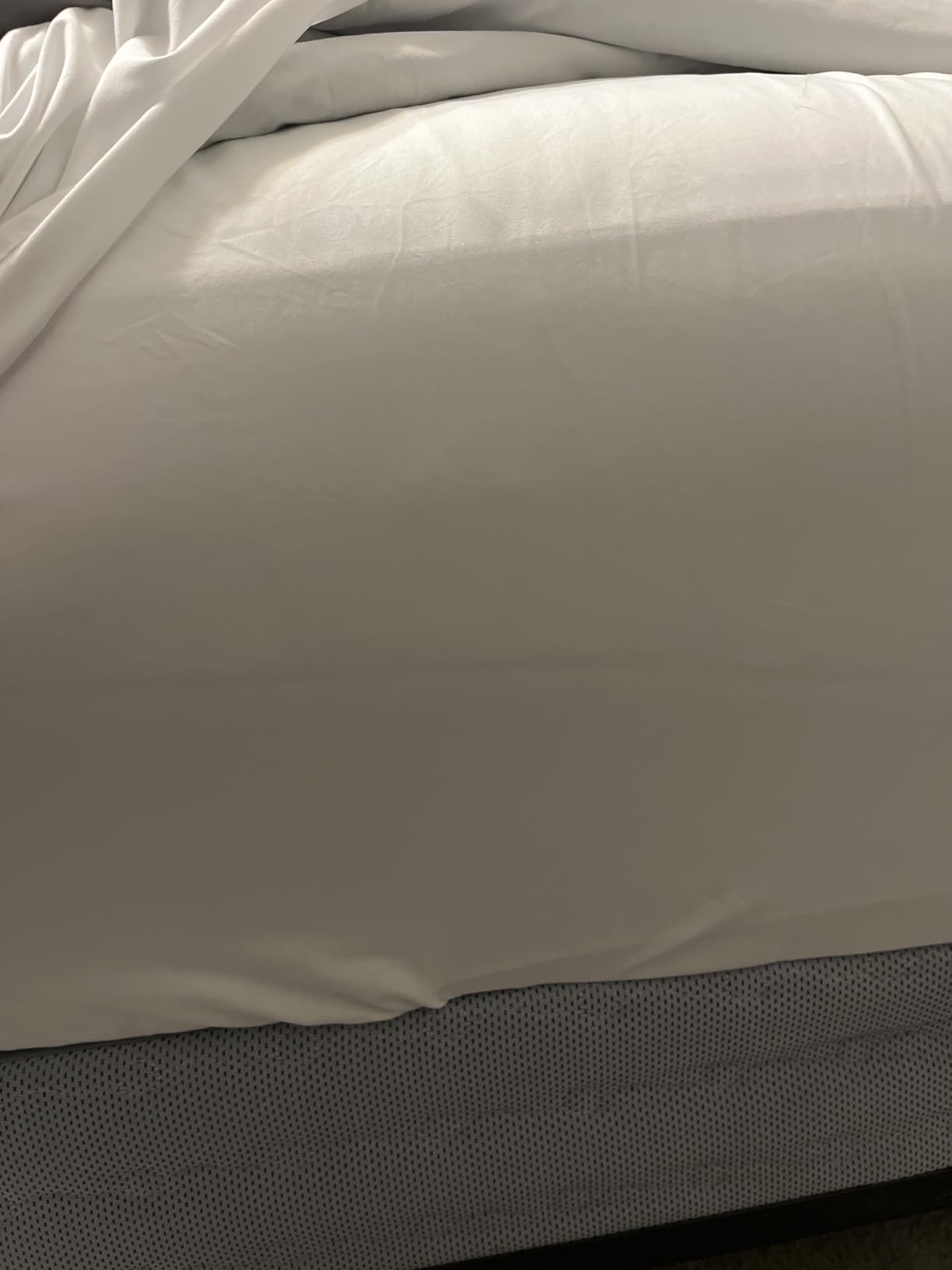 Extra Deep Queen Sheet Set - 6 Piece Breathable and Cooling Sheets - Hotel Luxury Bedding for Women, Men, Kids & Teens - Easy & Secure Fit - Soft, Wrinkle Free and Comfy - Extra Deep Pockets - Grey customer photo 1