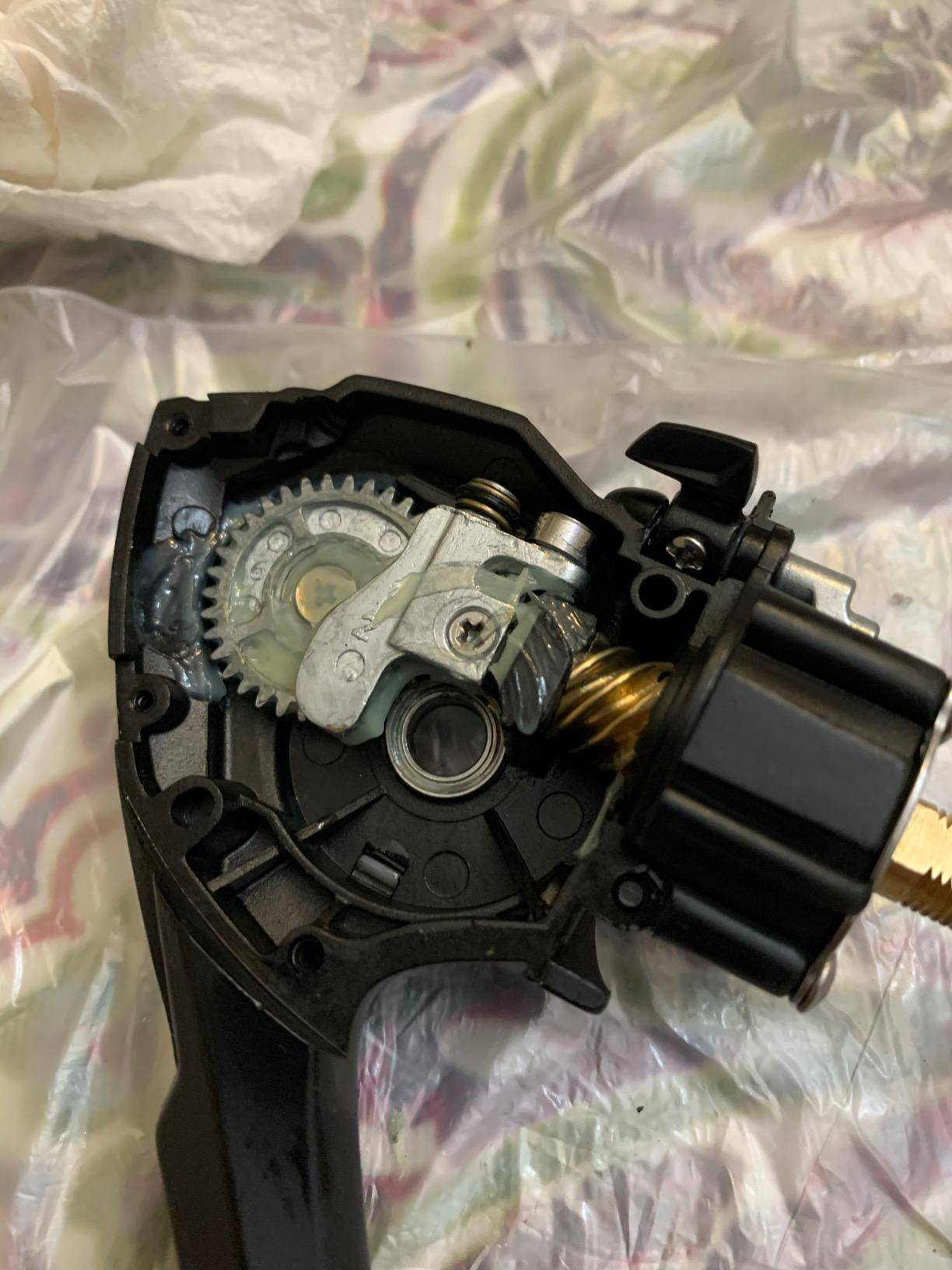 Piscifun Carbon X Spinning Reels, Light to 5.1oz, Carbon Frame and Rotor, 33LBs Max Drag, 10+1 Shielded BB, 5.2:1/6.2:1 High Speed Gear Ratio, Smooth Powerful Saltwater Freshwater Spinning Reel customer photo 1
