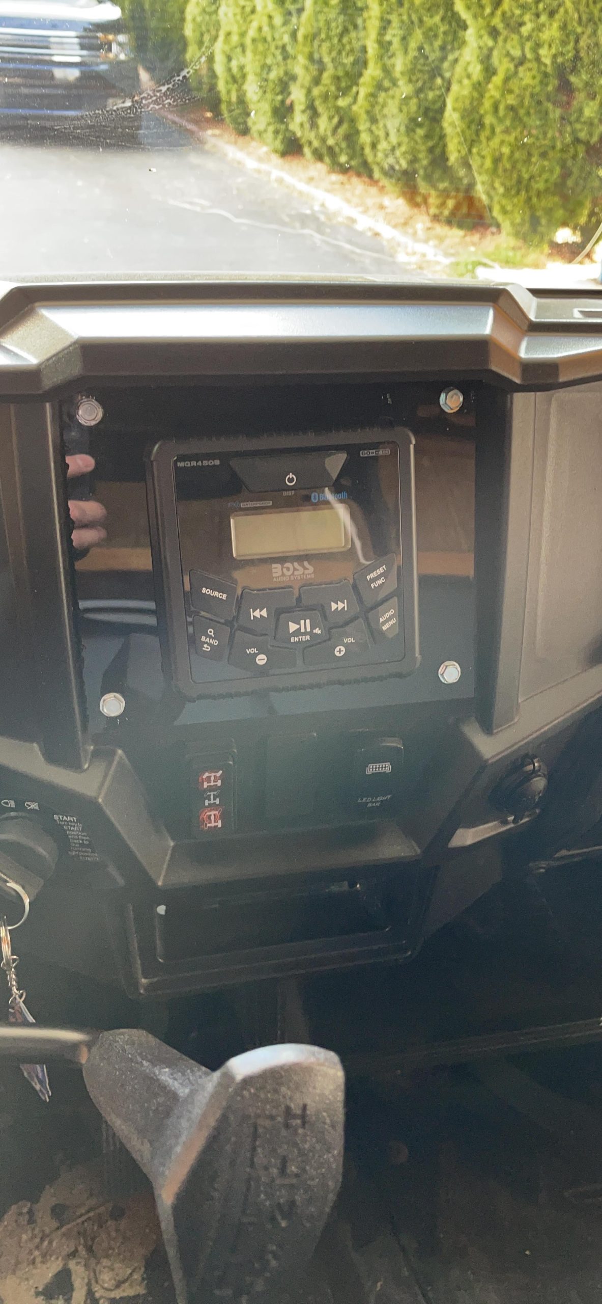 BOSS Audio Systems MCKGB450B.6 6.5 Inch Speakers & Marine Boat Gauge Stereo - Bluetooth Head Unit, No CD DVD Player, AM/FM Radio Receiver, NOAA Weather Band, IPX6 Weatherproof, USB customer photo 2