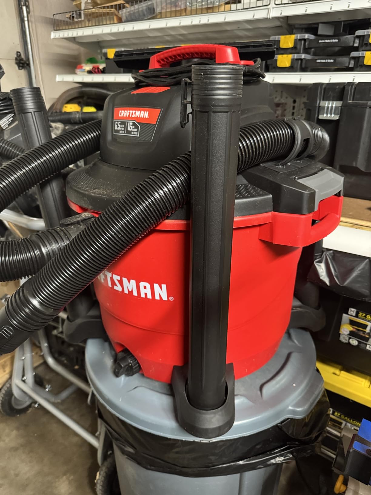 CRAFTSMAN CMXEVBE17595 16 Gallon 6.5 Peak HP Wet Dry Vac, Heavy-Duty Shop Vacuum Wet and Dry with Filter, Dust Bag, Hose and Attachments for Home Projects & Renovations customer photo 2