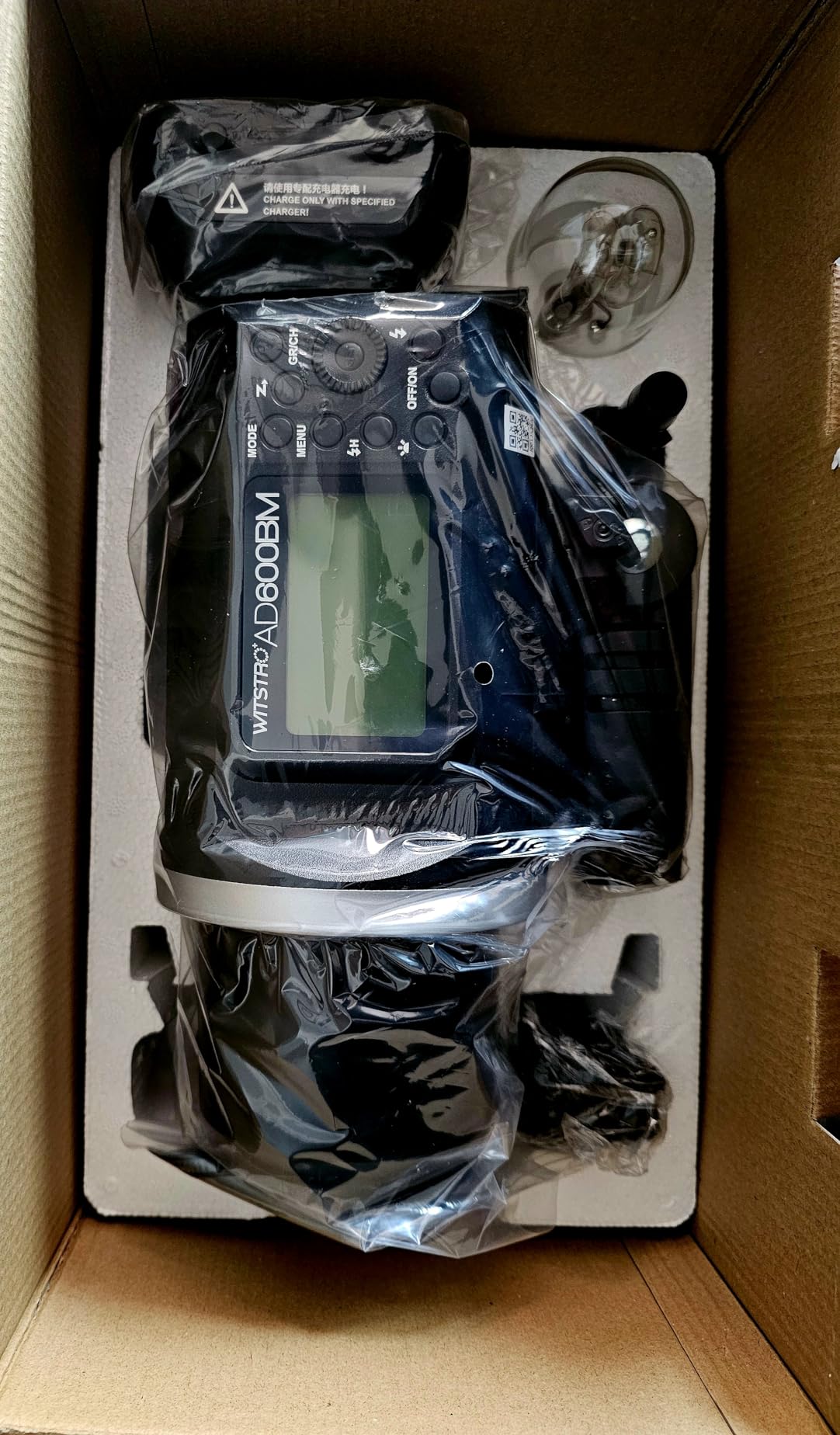 Godox AD600BM Bowens Mount 600Ws GN87 High Speed Sync Outdoor Flash Strobe Light with 2.4G Wireless X System, 8700mAh Battery to Provide 500 Full Power Flashes customer photo 2