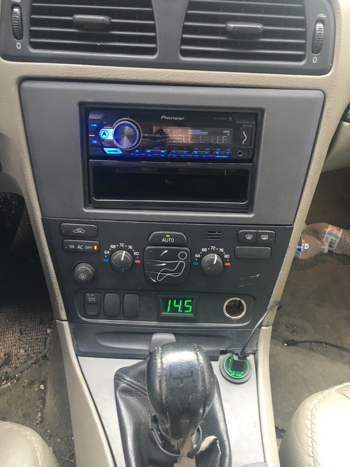Pioneer MVH-S310BT Single Din Built-In Bluetooth, MIXTRAX, USB, Auxiliary, Pandora, Spotify, iPhone, Android and Smart Sync App Compatibility Car Digital Media Receiver customer photo 2