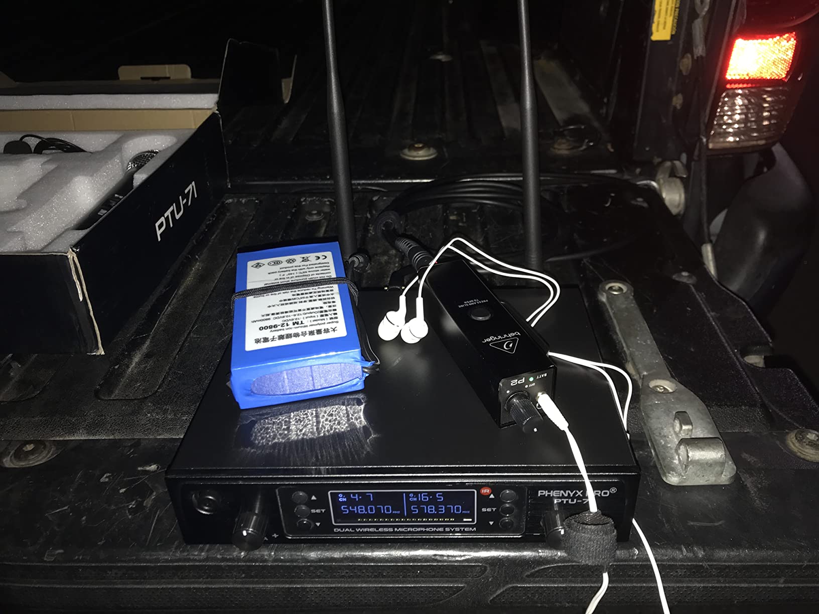 Phenyx Pro Wireless Microphone System, Dual Wireless Mics w/ 2 Handhelds, Auto Scan, 2x100 UHF Frequencies, 328ft Range, Dynamic Microphone for Singing, Karaoke, Church (PTU-71-2H) customer photo 1