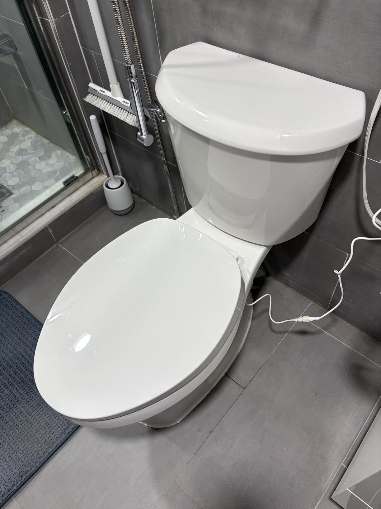 KOHLER 10349-0 PureWarmth Heated Elongated Toilet Seat, Soft Close Toilet Seat, Quiet-Close, Slow Close, Night Light, White customer photo 2