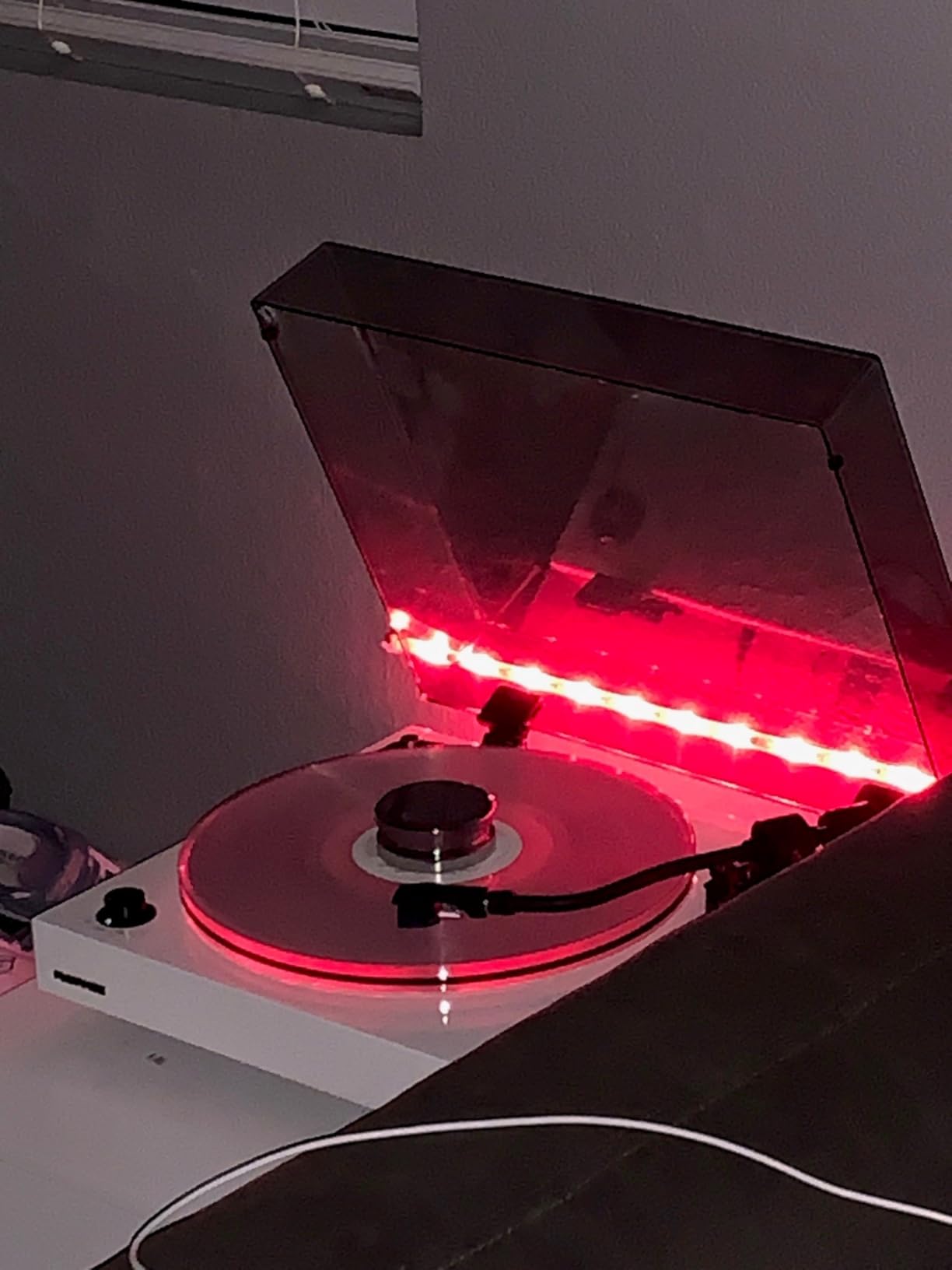 Fluance RT85 Turntable with Ortofon Cartridge, Acrylic Platter, Speed Control, and Vibration Isolation - Walnut customer photo 1