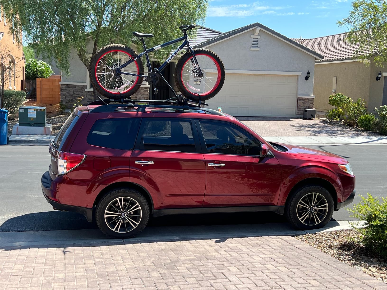 Thule ProRide XT Roof Bike Rack customer photo 2