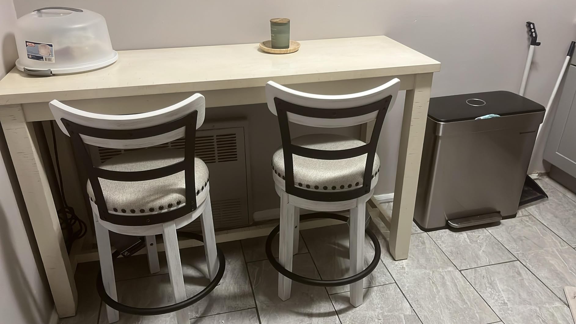 Signature Design by Ashley Valebeck Swivel Barstool With Back, Rustic-Industrial Wood and Metal, 360-Degree Swivel Counter Height Stool for Kitchen Island Seating, Linen Color customer photo 2