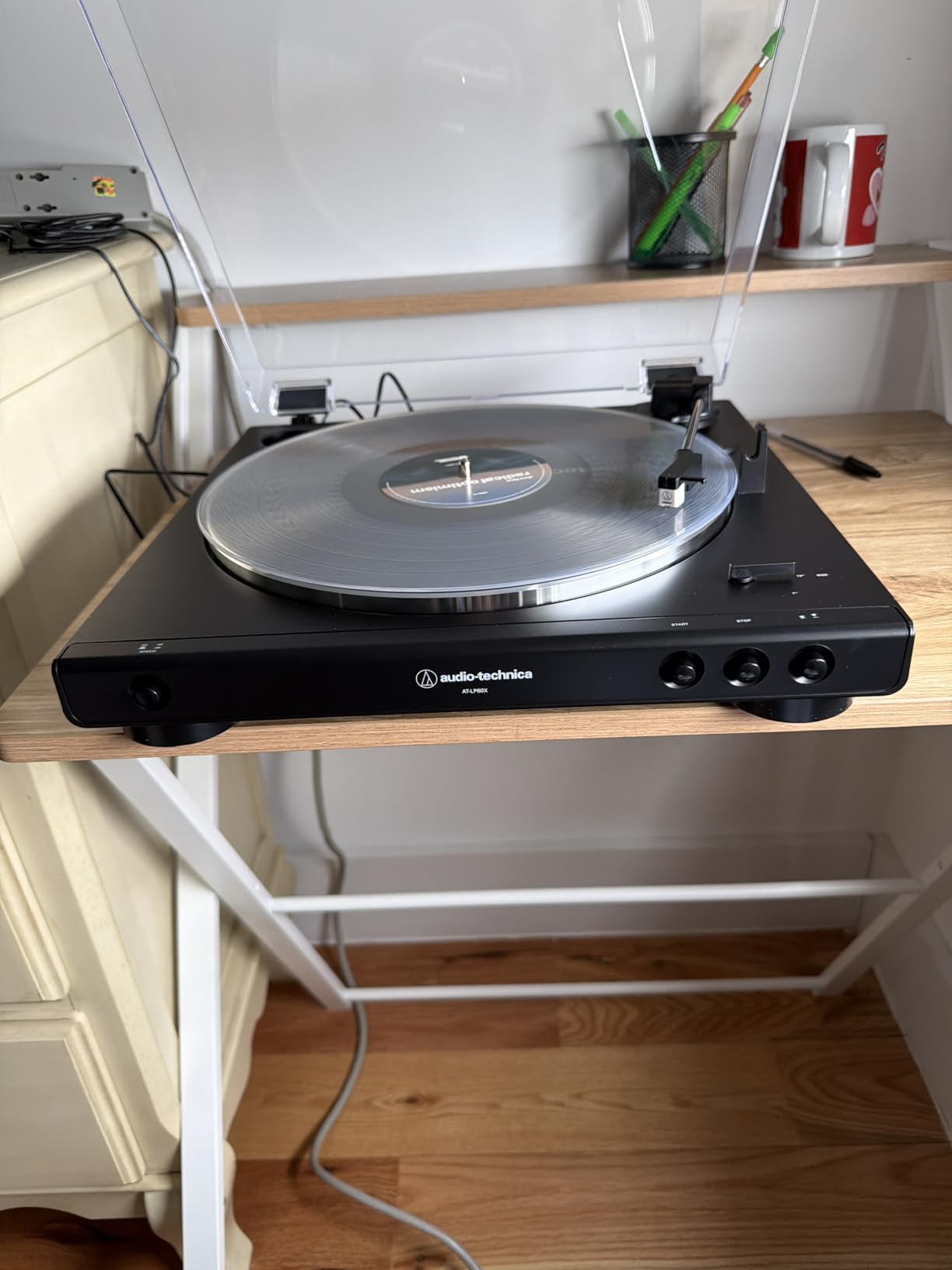 Audio-Technica AT-LP60X-GM Fully Automatic Belt-Drive Stereo Turntable, Gunmetal/Black, Hi-Fidelity customer photo 2