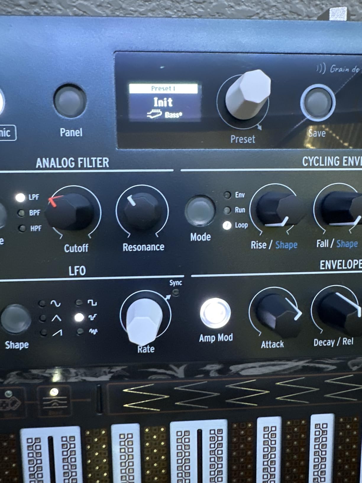 Arturia - MicroFreak Synthesizer Keyboard - 25-Key Hybrid Synth with Wavetable & Digital Oscillators, Analog Filters customer photo 2