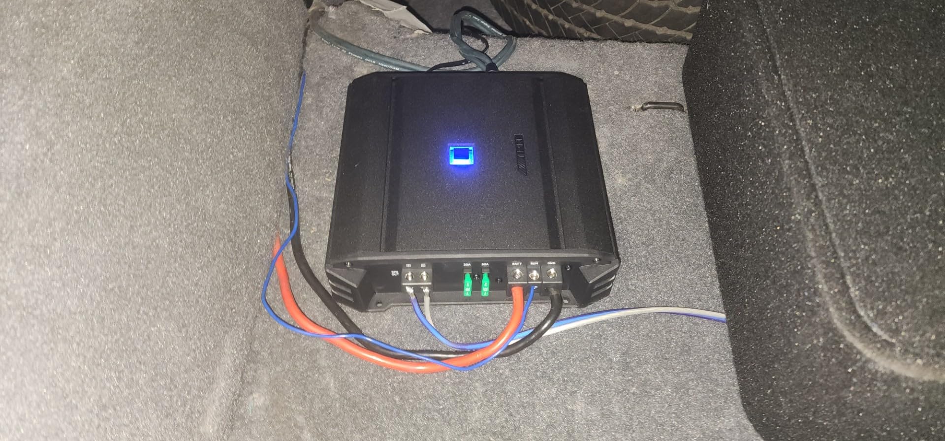 Alpine S-A60M, S Series Class D Monoblock Subwoofer Amplifier, 600 Watts customer photo 1