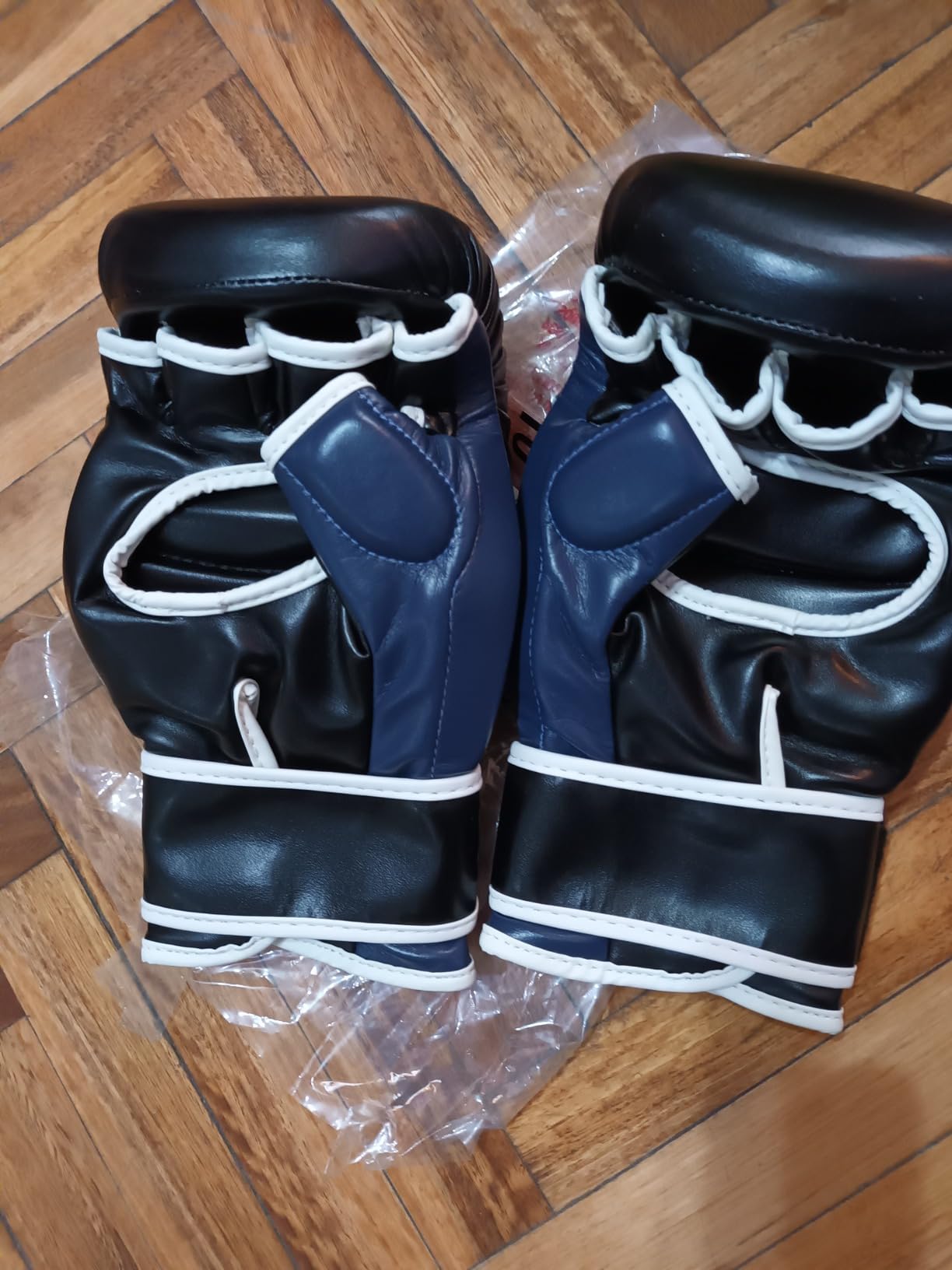Fairtex FGV18 Muay Thai Boxing Gloves for Men, Women & Kids| MMA Gloves for Martial Arts|Made from Premium Quality Leather, Light Weight & Shock Absorbent Boxing Gloves customer photo 2
