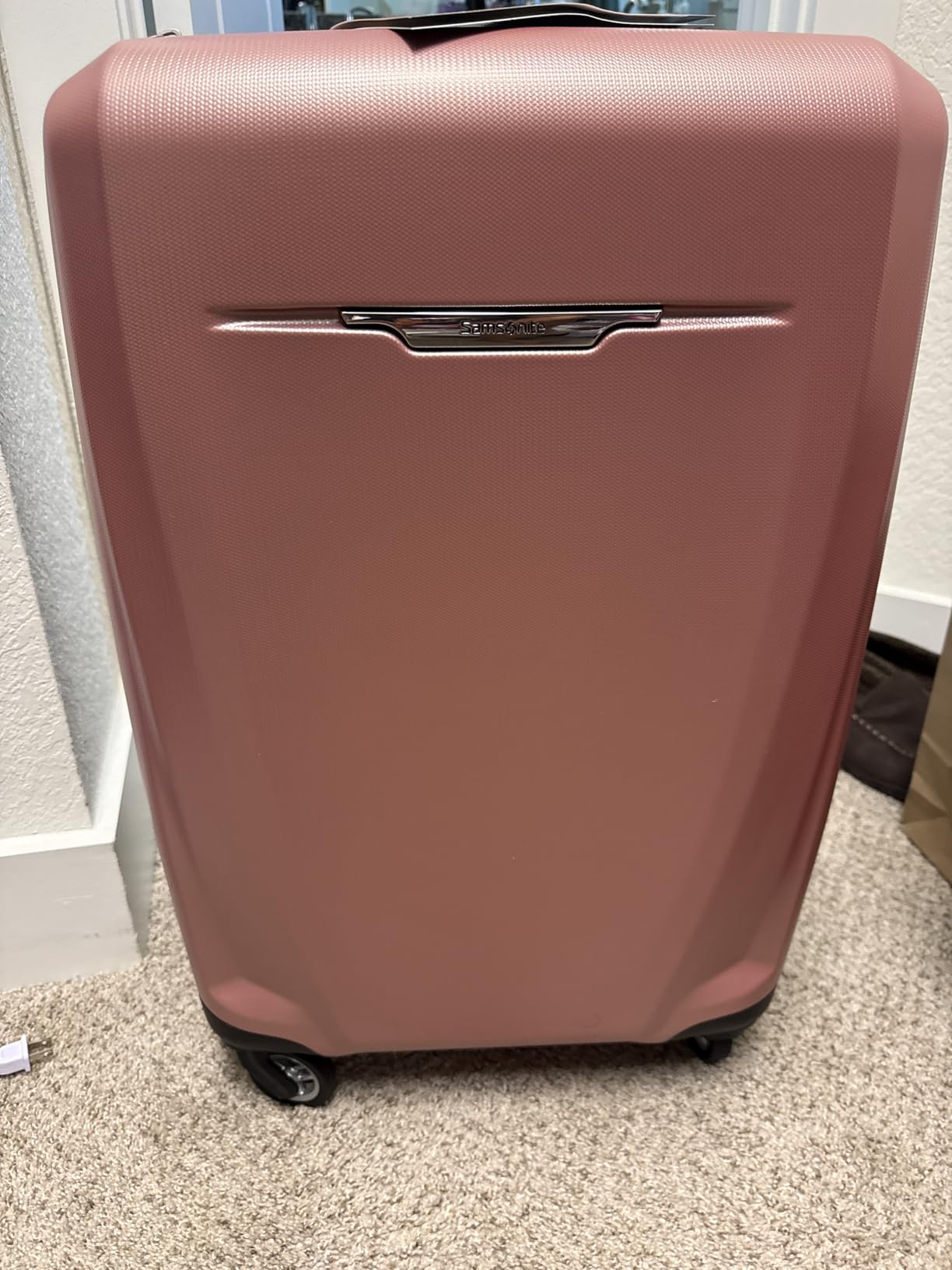 Samsonite Winfield 3 DLX Hardside Luggage with Spinners, 3-Piece Set (20/25/28), Graphite Grey customer photo 1