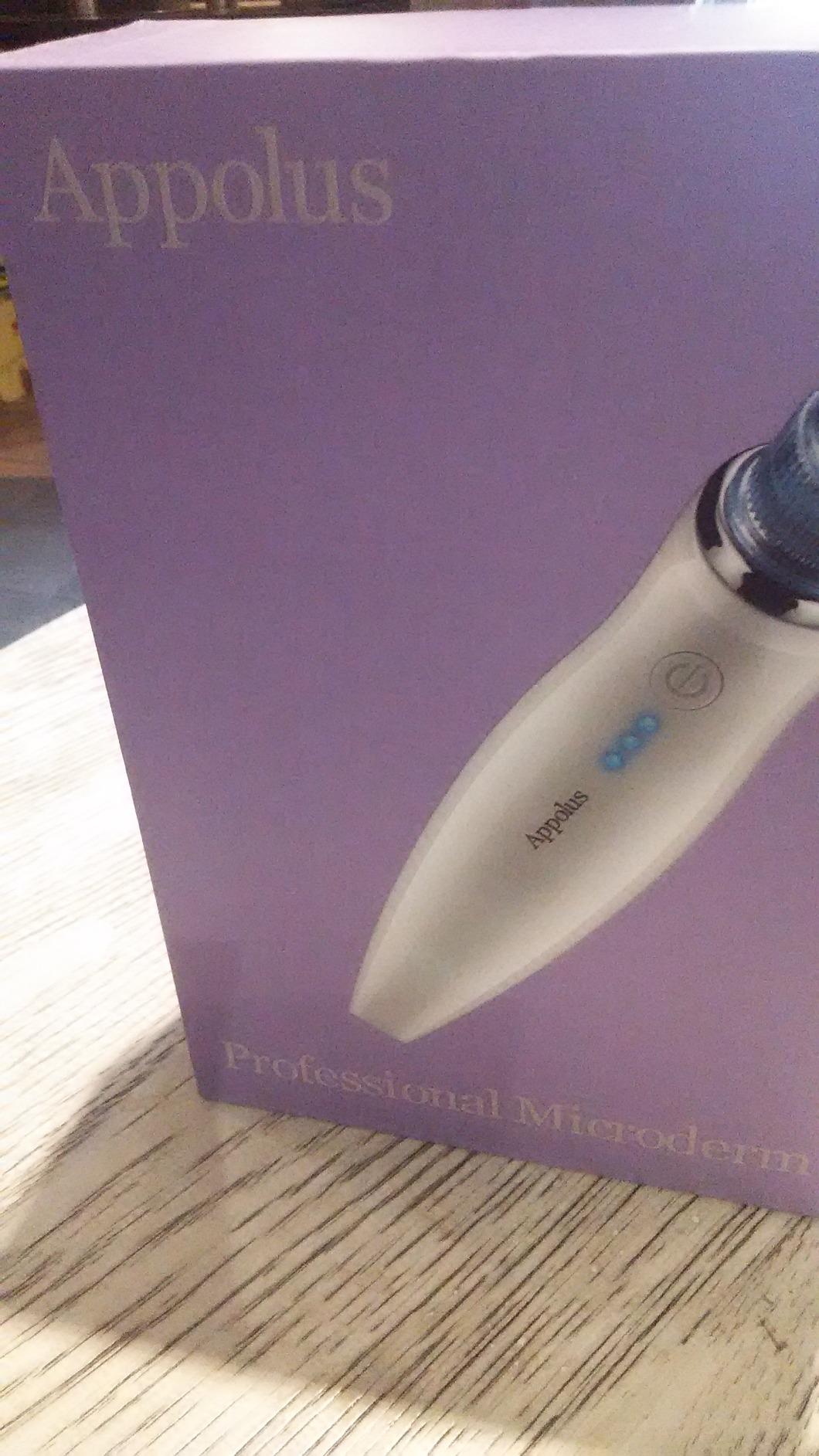3-in-1 Diamond Microdermabrasion Machine - Vacuum & Light Therapy Tool - Anti-Aging Device for Face & Neck - Skin Tightening - Wrinkle Reducing - Jawline Definition customer photo 1