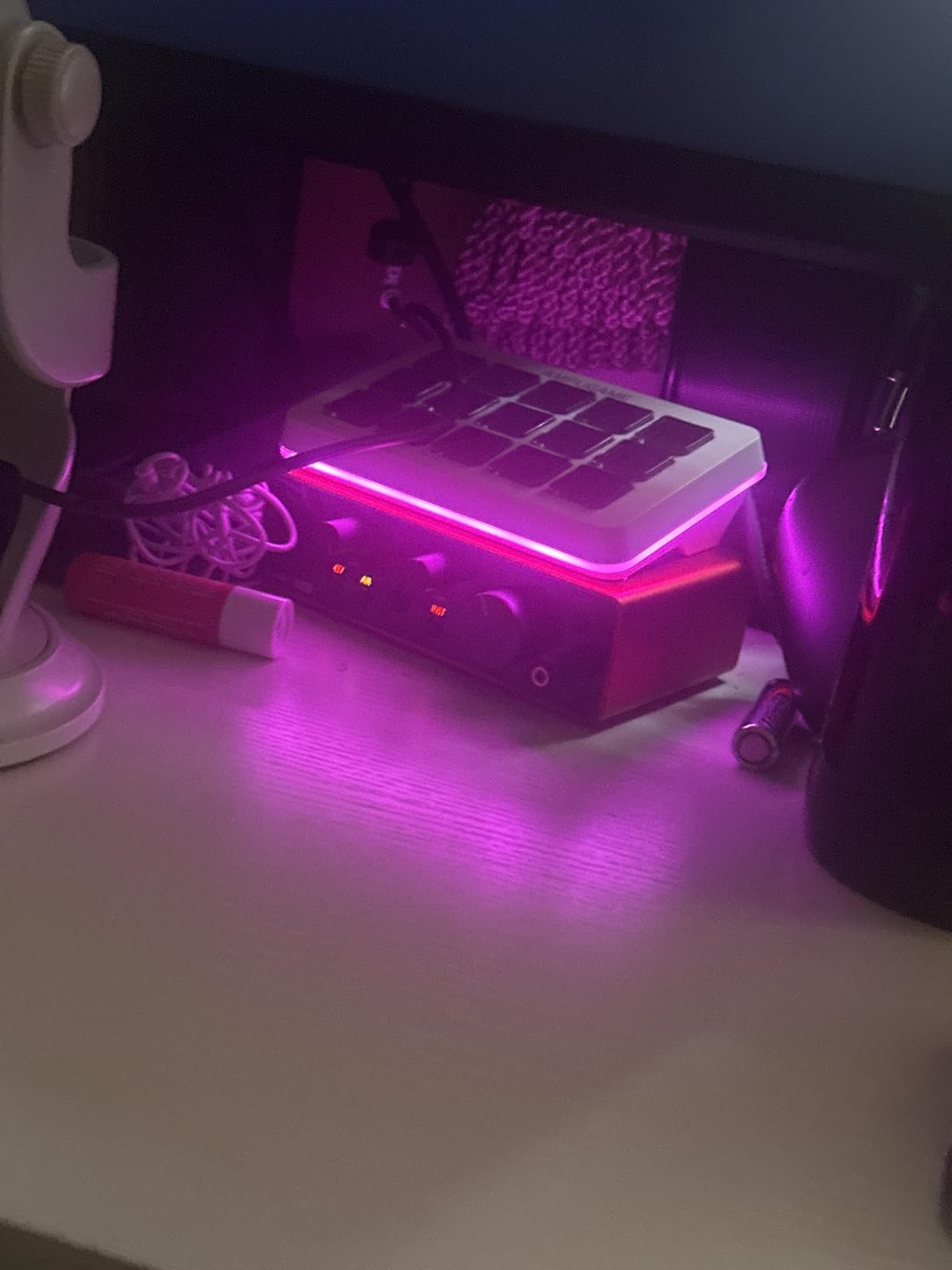 Focusrite Scarlett Solo 3rd Gen USB Audio Interface for Guitarists, Vocalists, Podcasters customer photo 2
