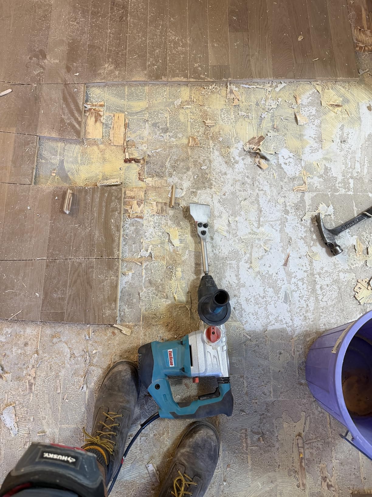 ENEACRO 1-1/4 Inch SDS-Plus 13 Amp Heavy Duty Rotary Hammer Drill, Safety Clutch 4 Functions with Vibration Control Including Grease, Chisels and Drill Bits with Case customer photo 2