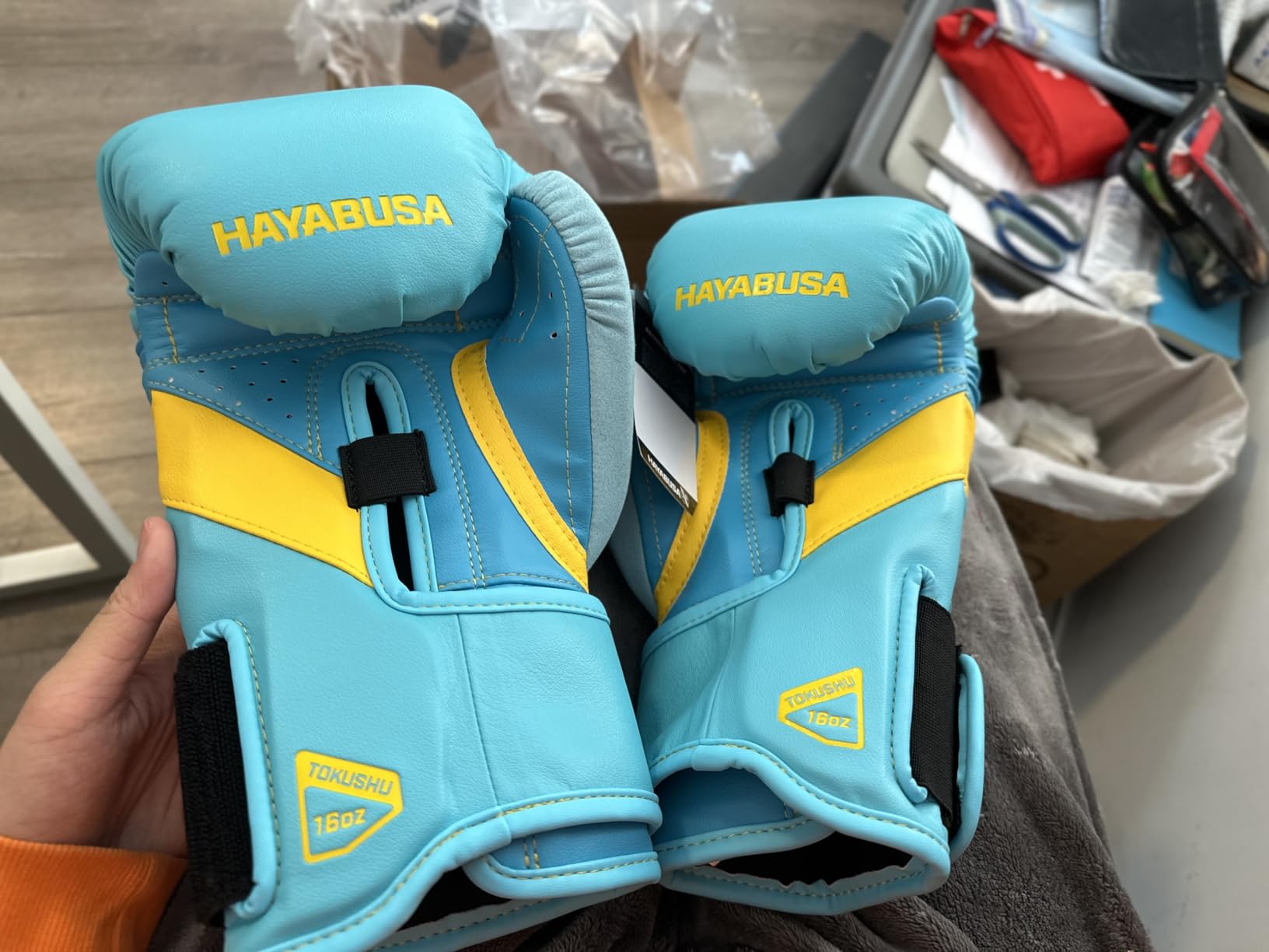 Hayabusa T3 Boxing Gloves for Men and Women Wrist and Knuckle Protection, Dual-X Hook and Loop Closure, Splinted Wrist Support, 5 Layer Foam Knuckle Padding customer photo 1