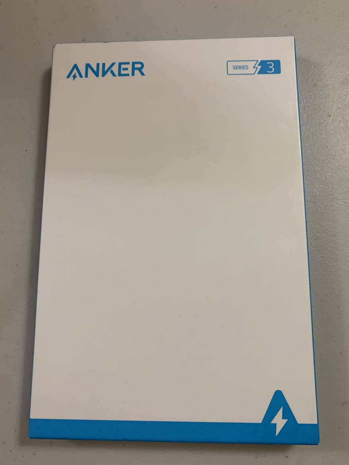 Anker 313 Wireless Charger (Pad), Qi-Certified, 10W Max Fast Charging for Samsung, Compatible with iPhone 16 Plus/15 Plus/14 Plus/12, AirPods (No AC Adapter, Not MagSafe Magnetic Charging Compatible) customer photo 2