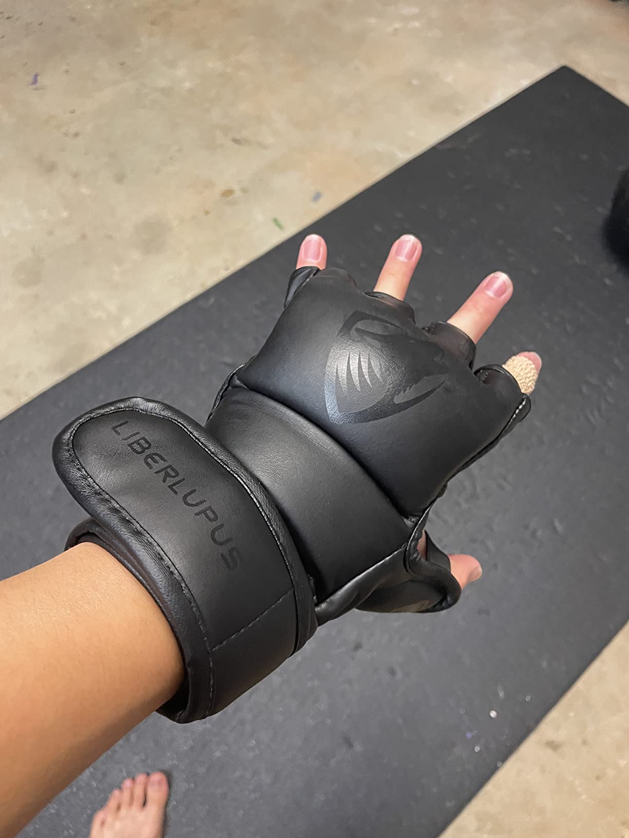 LIBERLUPUS MMA Gloves Sparring for Men - Open Palm Training Gloves for Grappling, Kickboxing, Muay Thai, Youth Self-Defense, Heavy Bag Workouts - Durable Synthetic Leather with Wrist Support customer photo 1