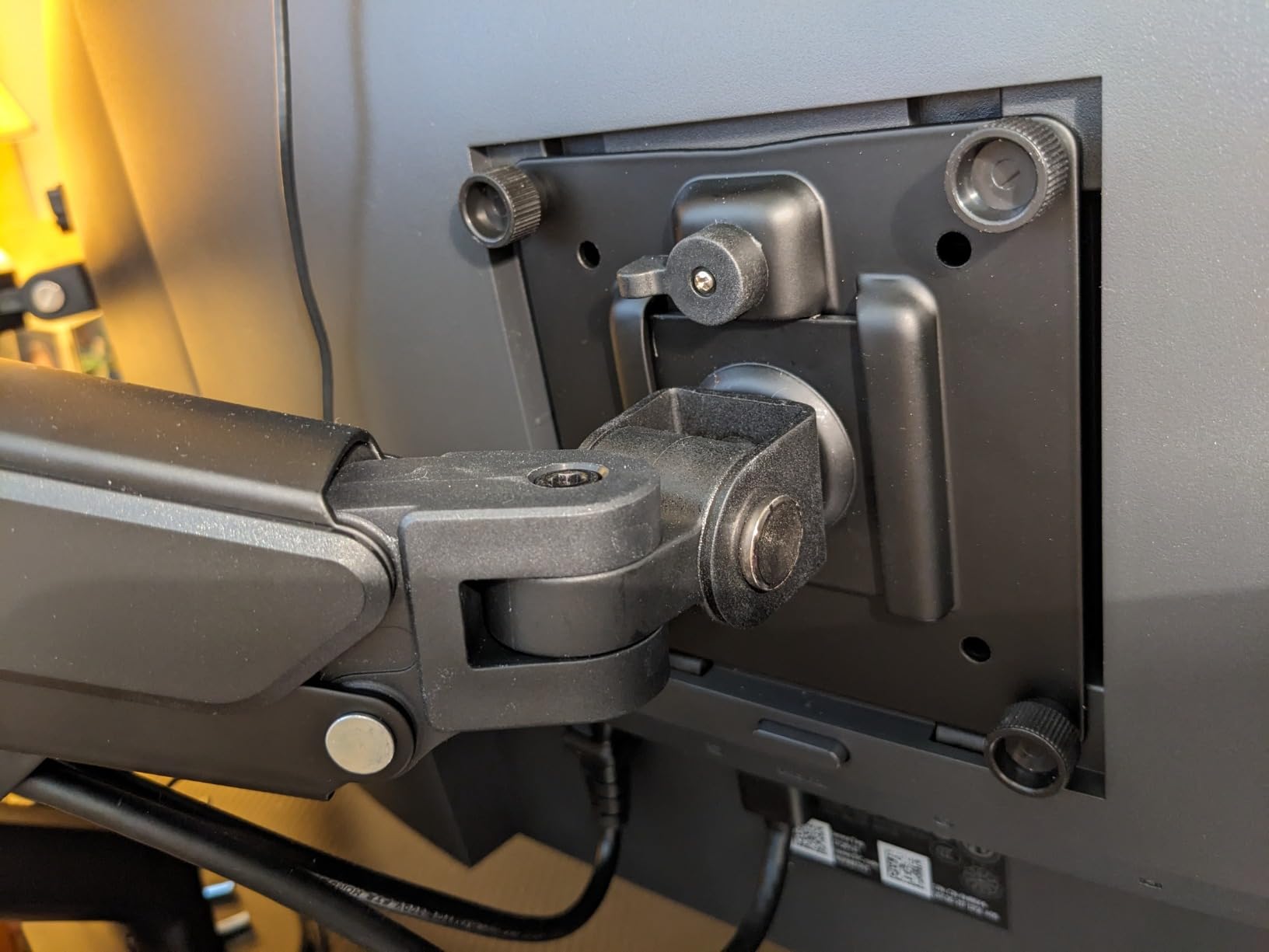 EVEO Premium Dual Monitor Mount 14