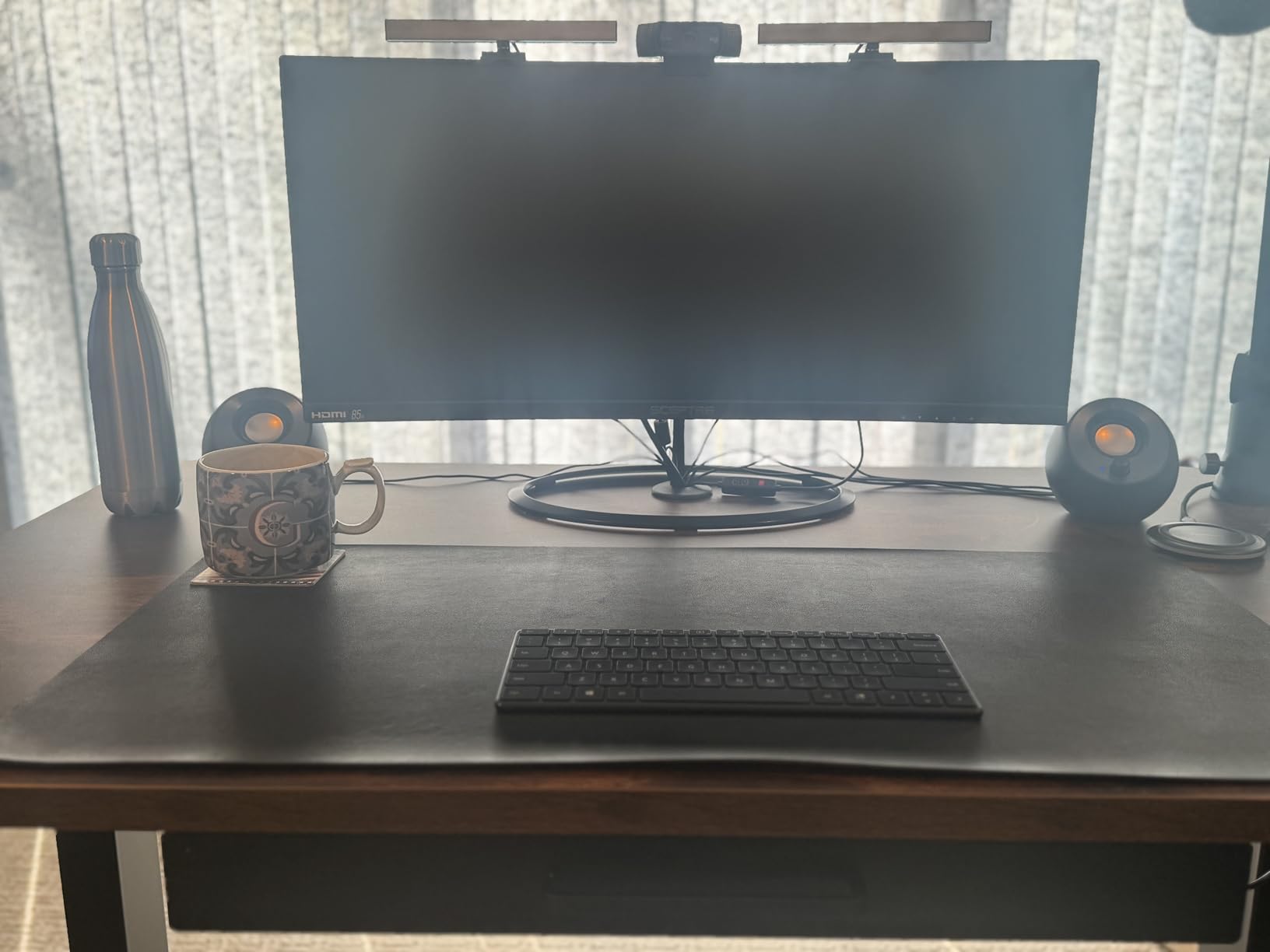 VIVO Electric 60 x 24 in Standing Desk, Memory Height Adjustment, 1B Series, Holds 220 lbs, One-Piece Black Top, Black Frame, DESK-KIT-1B6B customer photo 1
