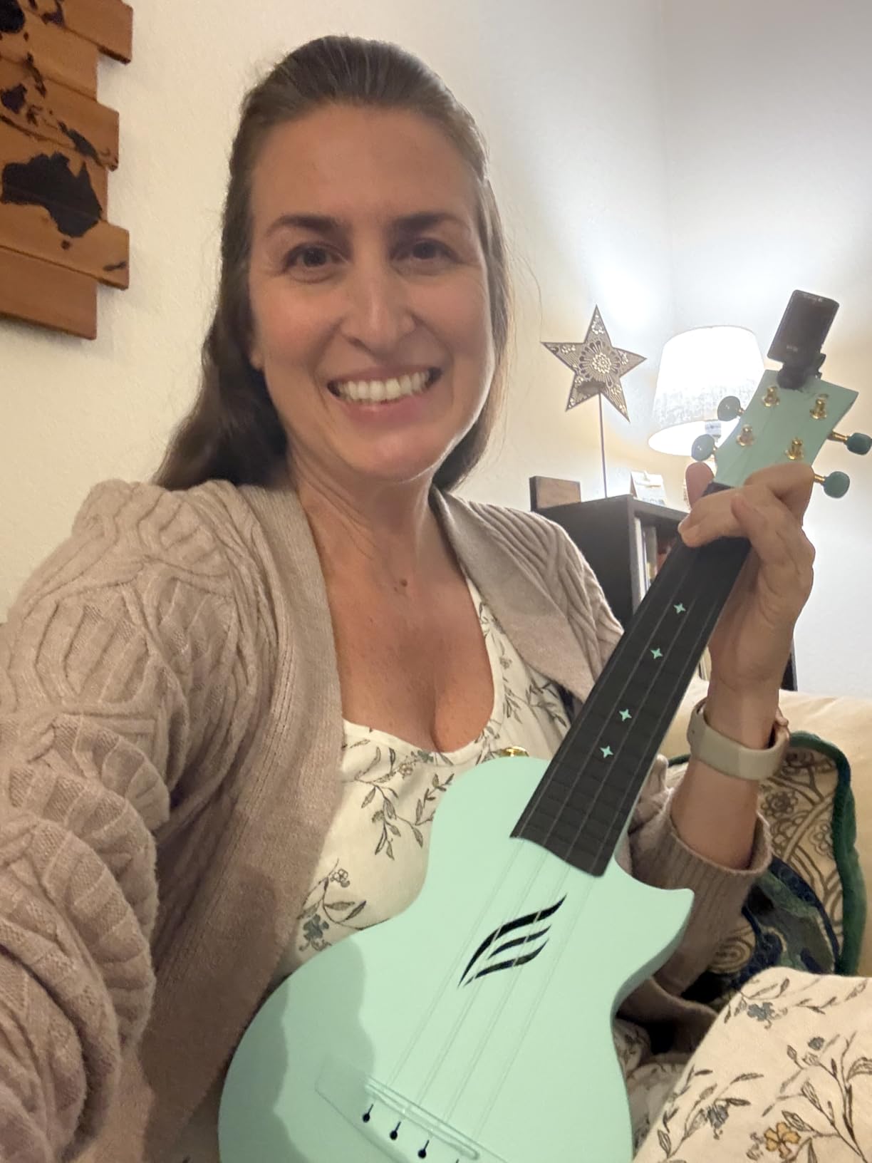 Enya Nova U Concert Ukulele 23 inch Carbon Fiber - Waterproof Travel Ukulele for Beginners & Adult, Lightweight Durable Body with Beginner Kit customer photo 1