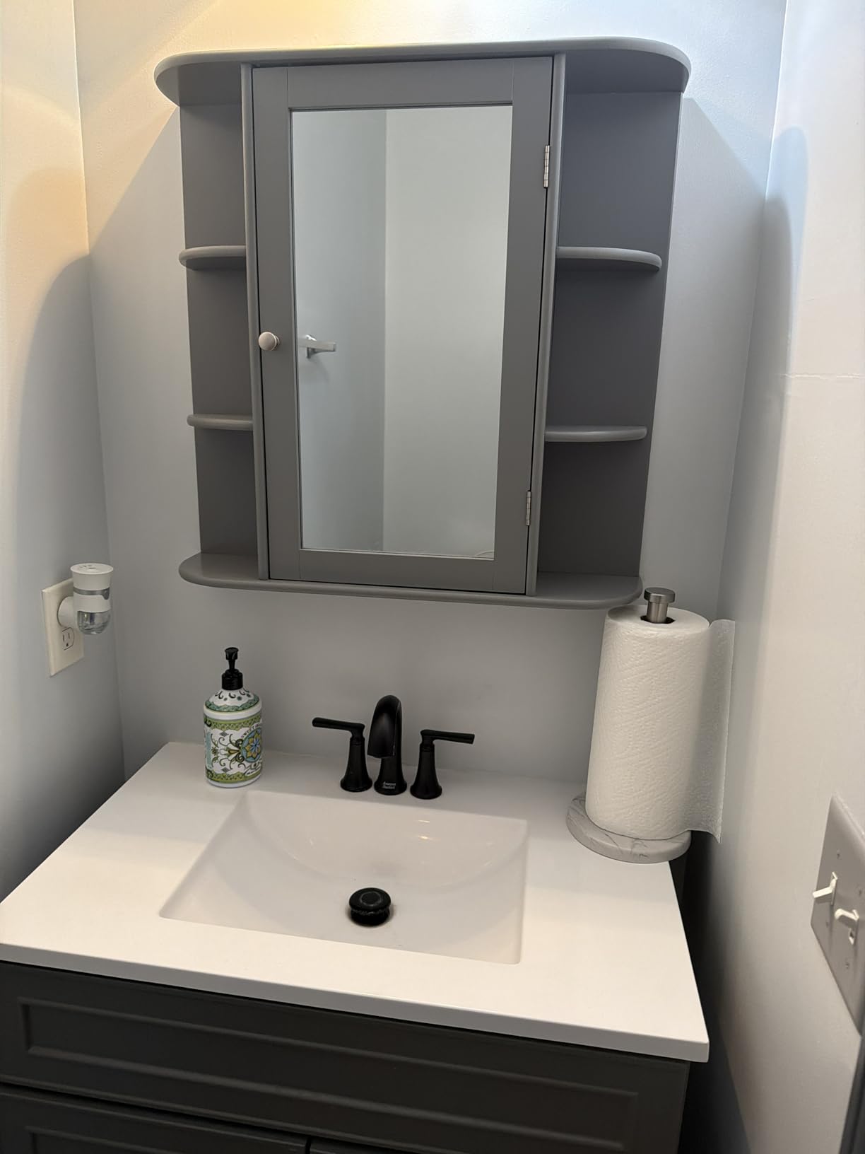 Tangkula Bathroom Medicine Cabinet with Mirror, Modern Wall Mounted Space-Saving Storage Organizer with Mirrored Door, 4 Internal Shelves & 6 Open Side Shelves, Bathroom Wall Cabinet (White) customer photo 1