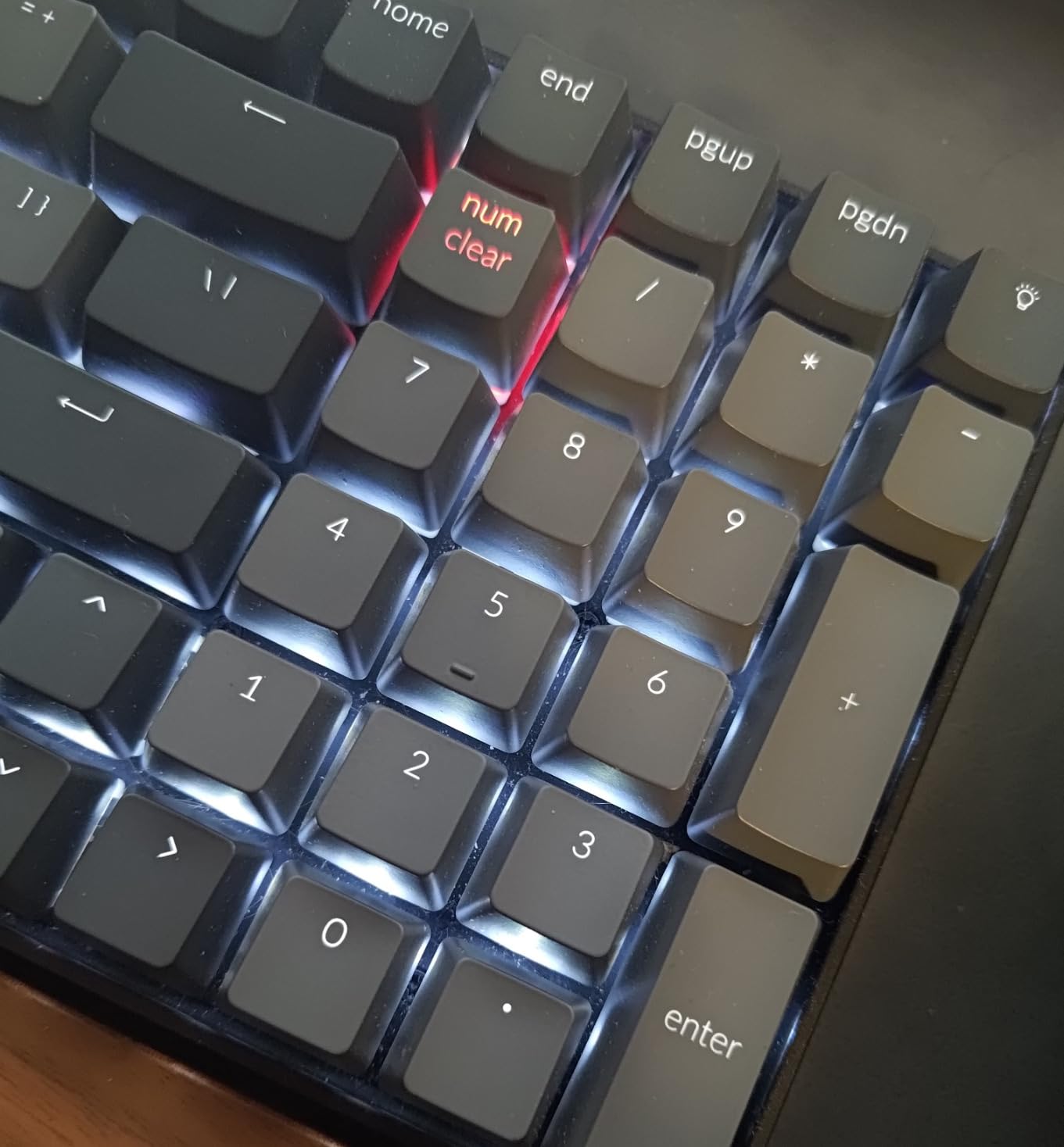 Keychron K4 96% Layout 100 Keys Wireless Bluetooth 5.1/Wired USB Mechanical Gaming Keyboard with Keychron Super Brown Switch White LED Backlight N-Key Rollover for Mac Windows PC - Version 2 customer photo 1