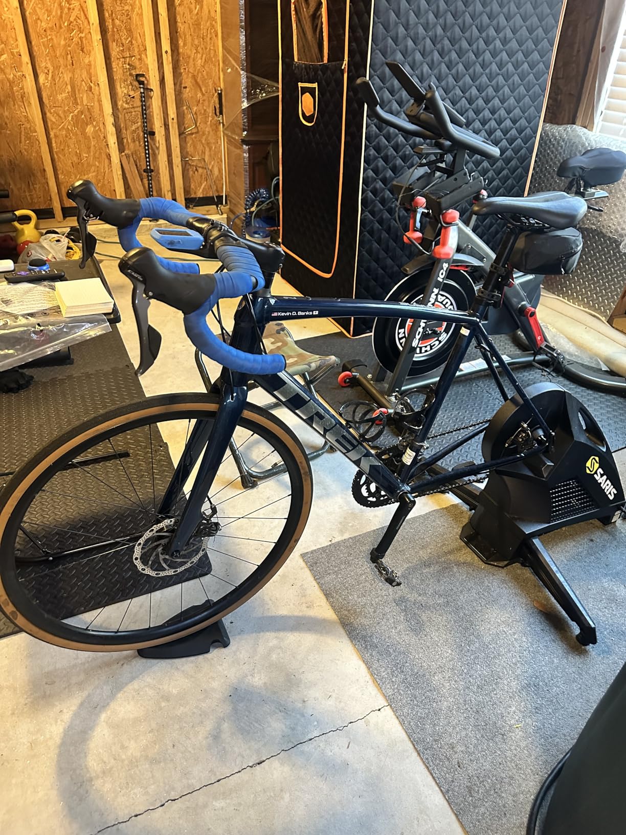Saris - H3 Series Smart Indoor Bike Trainer, Quietest Ever at 59 dB, Compatible with 12-Speed Drivetrains, Includes Virtual Training App Subscription customer photo 2