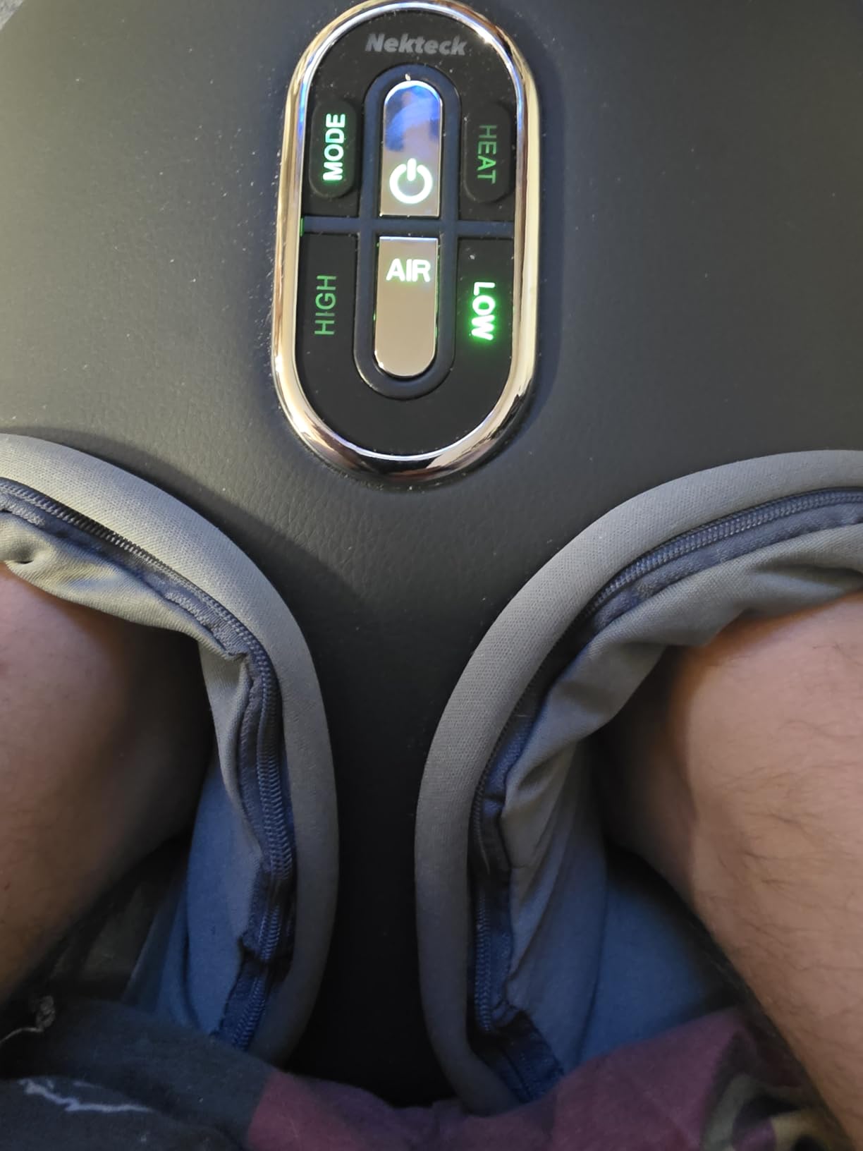 Nekteck Shiatsu Foot Massager with Heat [2026 Upgraded], 3 Modes Deep Kneading Therapy Air Compression, Feet Massage for Plantar Fasciitis, Relaxation Gifts for Men Women Mom Dad Birthday Mother's Day customer photo 2