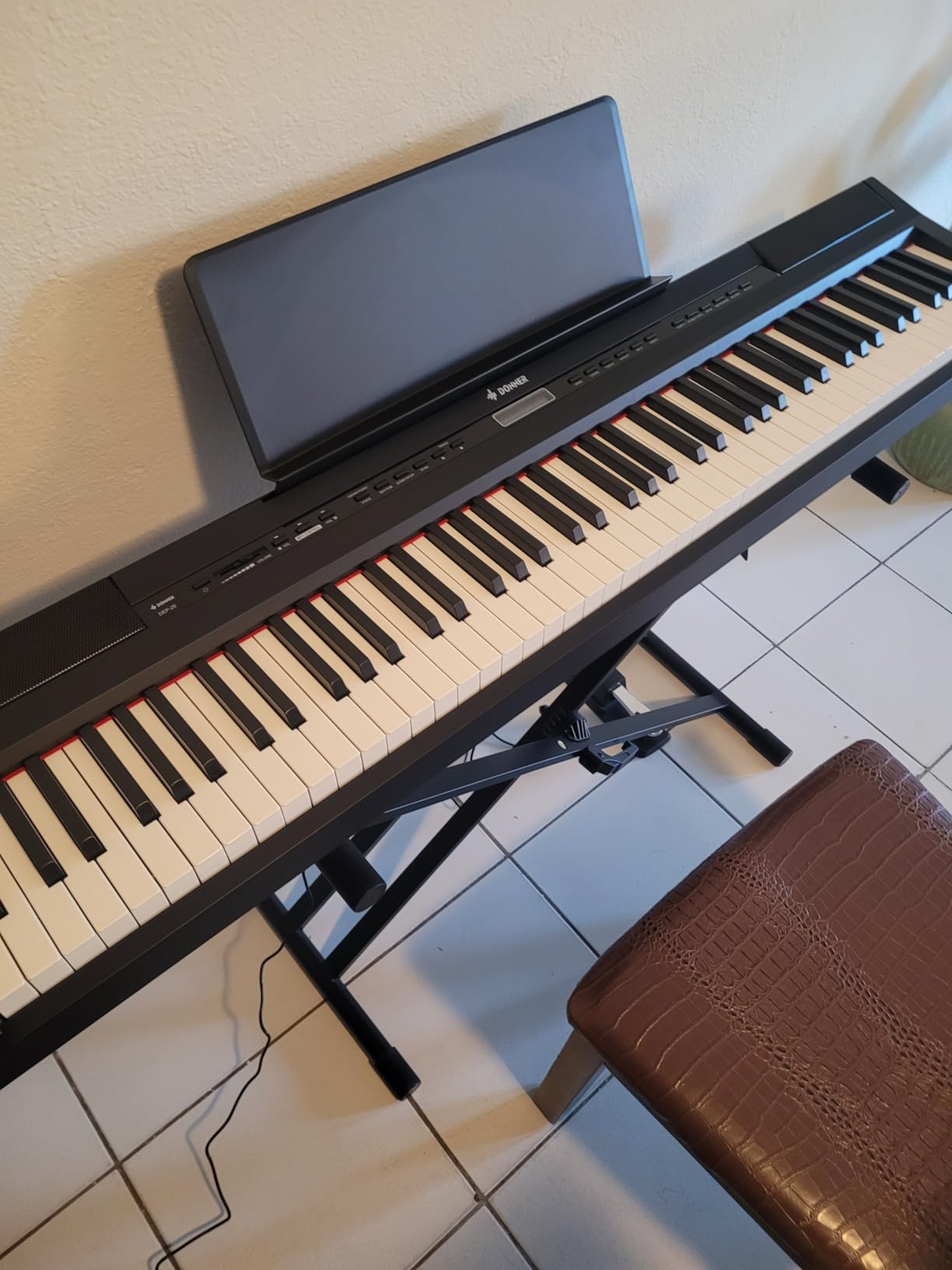 Donner DEP-20 Beginner Digital Piano 88 Key Full Size Weighted Keyboard, Portable Electric Piano with Sustain Pedal, Power Supply customer photo 1