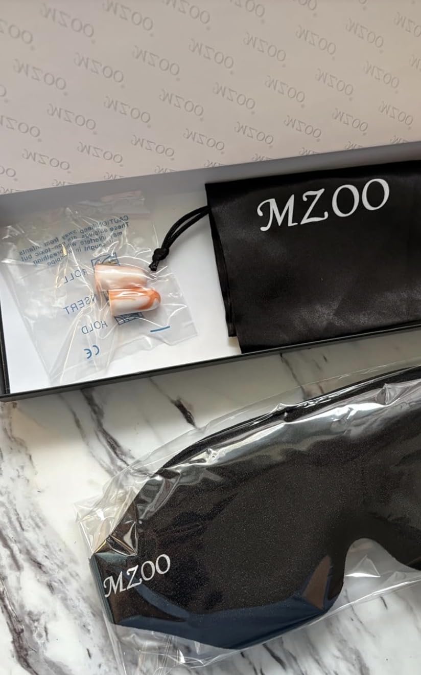 MZOO Luxury Sleep Eye Mask for Side Sleeper - Zero Eye Pressure 3D Sleeping Mask, Light Blocking Patented Design customer photo 1