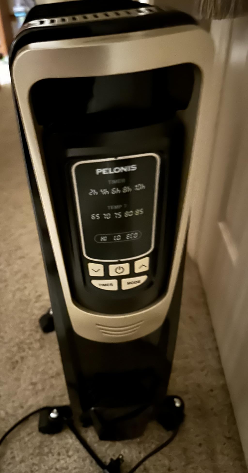 PELONIS Champagne Oil Filled Radiator Heater with Remote and Thermostat, 5 Temperature Settings for indoor use Large Room, Energy Efficient Electric Space heater with Safety Features customer photo 1