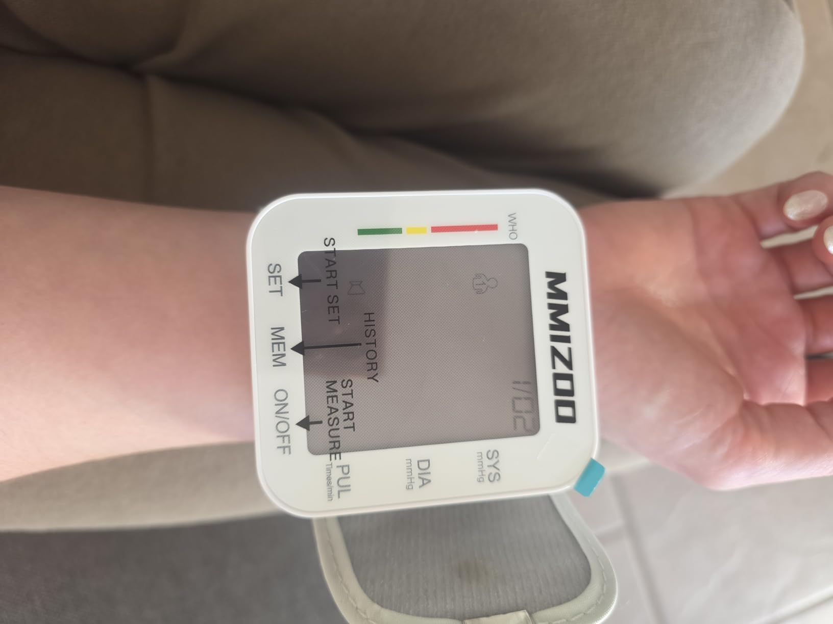 MMIZOO Wrist Blood Pressure Monitor Large LCD Display BP Machine Adjustable Cuff 5.31-7.68 inch Automatic 99x2 Sets Memory with Carrying Case for Home Use (White) customer photo 1