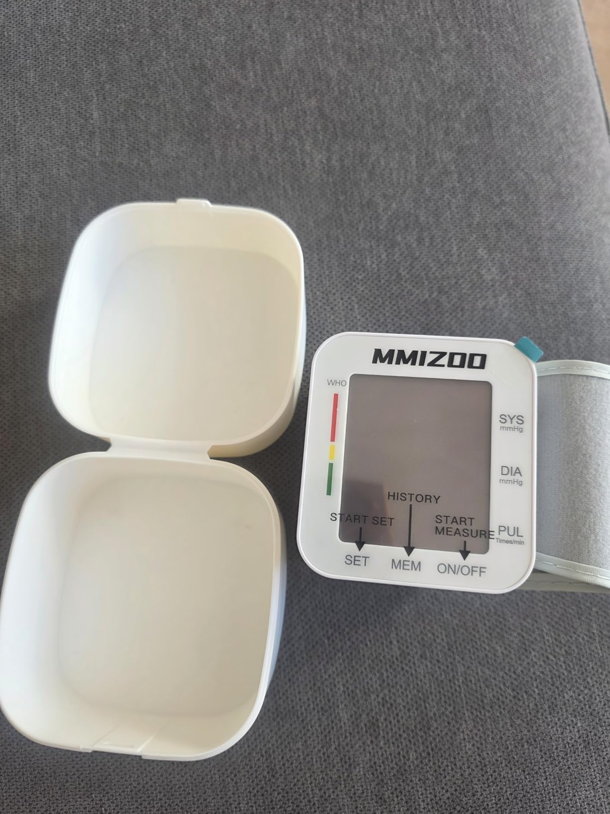 MMIZOO Wrist Blood Pressure Monitor Large LCD Display BP Machine Adjustable Cuff 5.31-7.68 inch Automatic 99x2 Sets Memory with Carrying Case for Home Use (White) customer photo 2