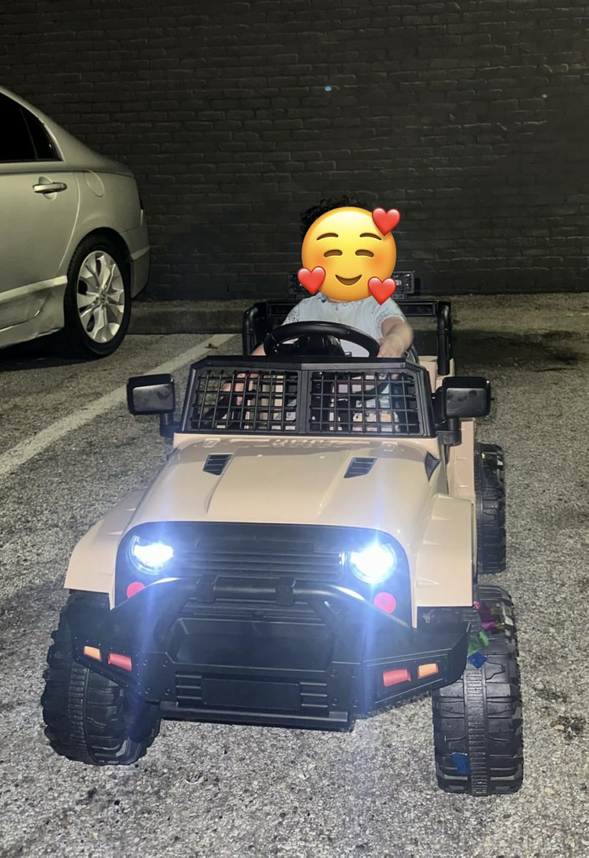 Best Choice Products 12V Kids Electric Vehicle Toy Ride On Car with Parent Remote Control for Toddlers, Seat Harness, 61 lbs Weight Capacity, Locking Doors, Spring Suspension, Bluetooth - Black customer photo 1