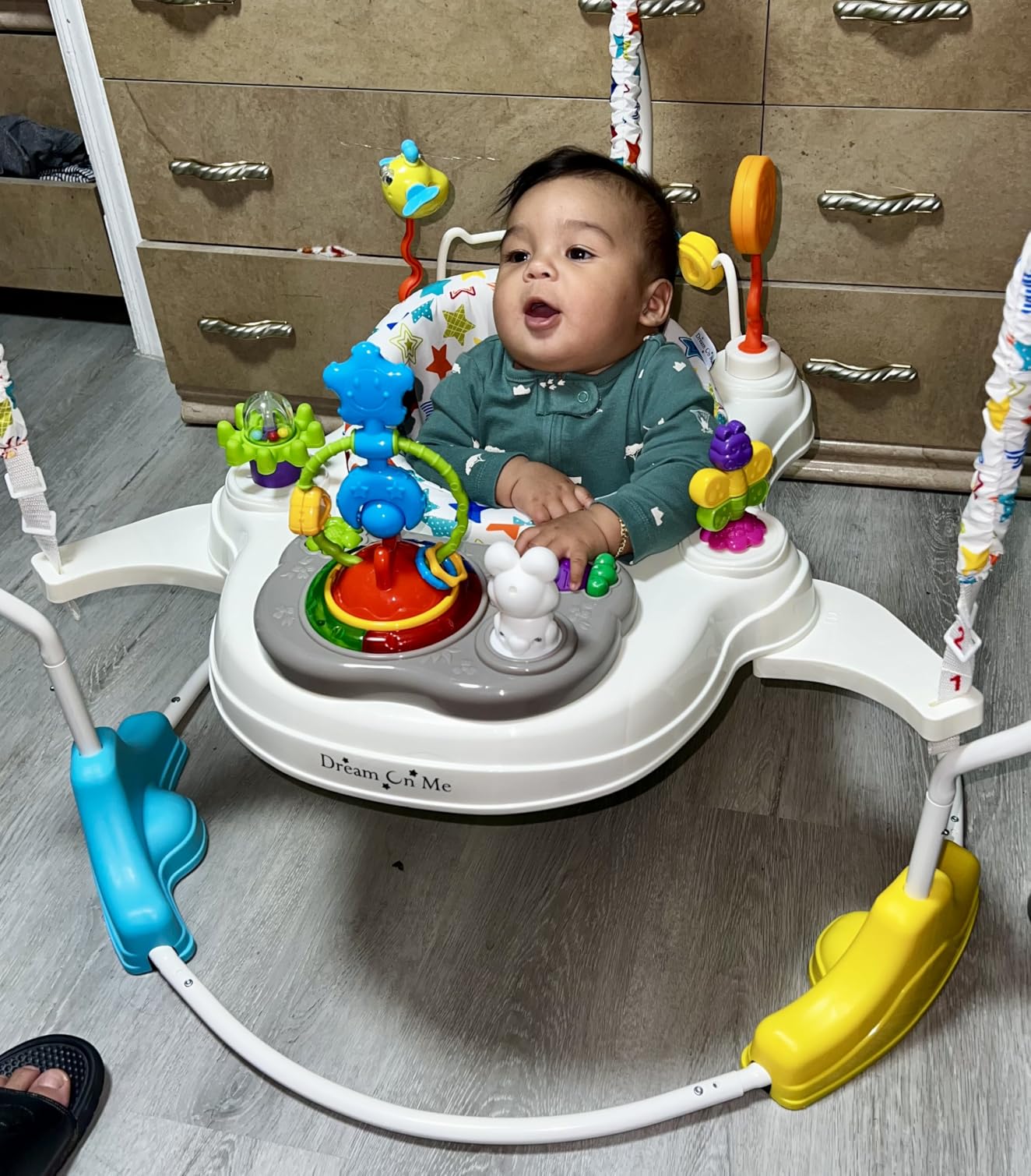 Dream On Me 2-in-1 Baby Activity Center & Bouncer Jumper, 360° Rotating Seat, 3-Height Adjustable, 12 Melodies with Lights & Interactive Toys, Promotes Early Development - Star Print customer photo 1