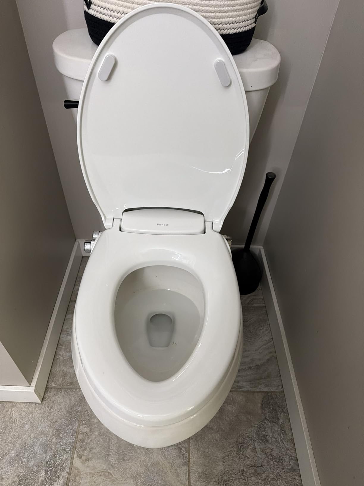Brondell Bidet Toilet Seat Non-Electric Swash Ecoseat, Fits Elongated Toilets, White - Dual Nozzle System, Ambient Water Temperature - Bidet with Easy Installation customer photo 2
