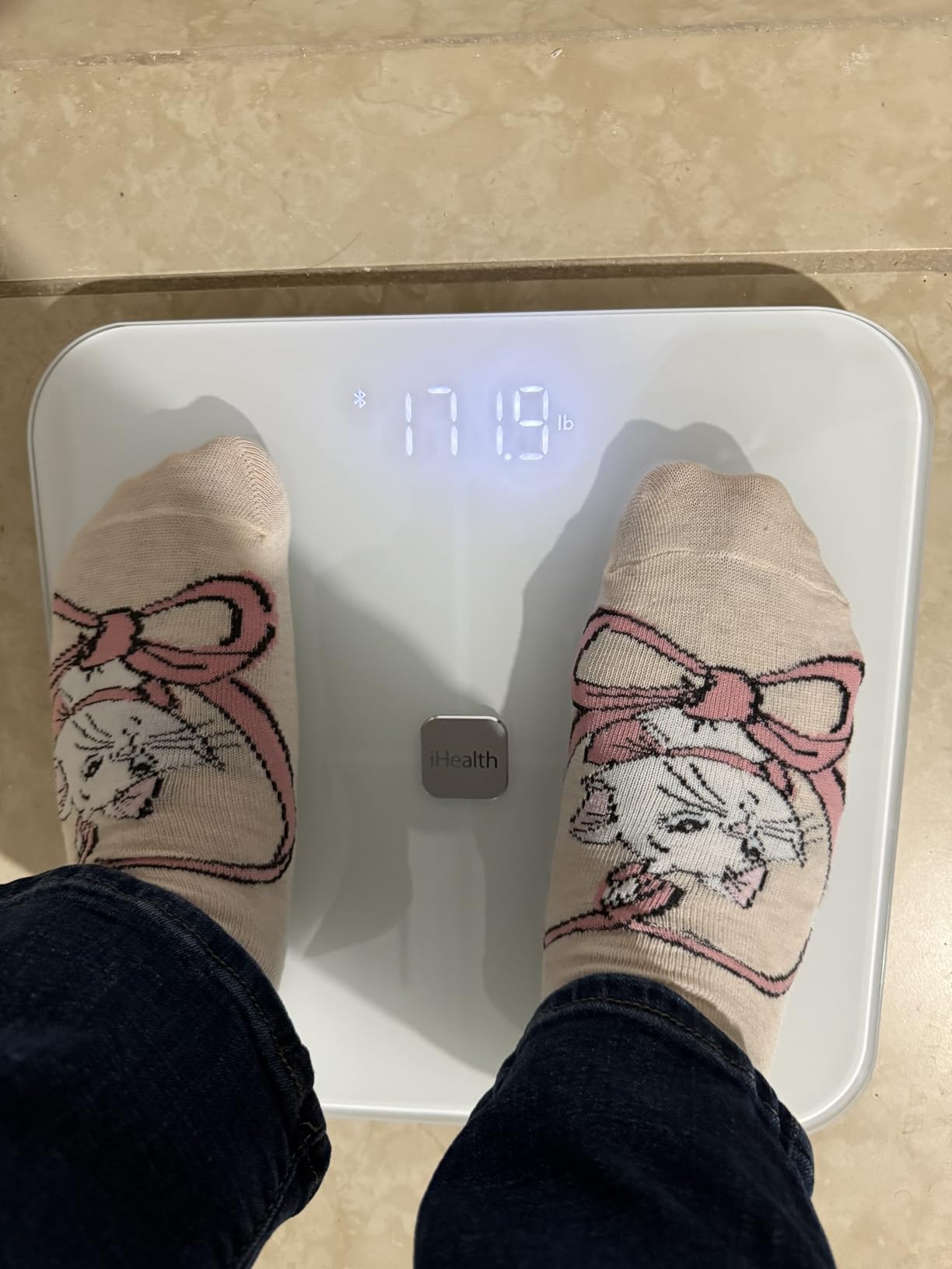 iHealth Nexus Smart Scale for Body Weight Bluetooth, Digital Bathroom Scale Body Fat and Muscle, Body Composition Monitor Health Analyzer for BMI Compatible for iOS & Android Accurate to 0.1lb-White customer photo 1