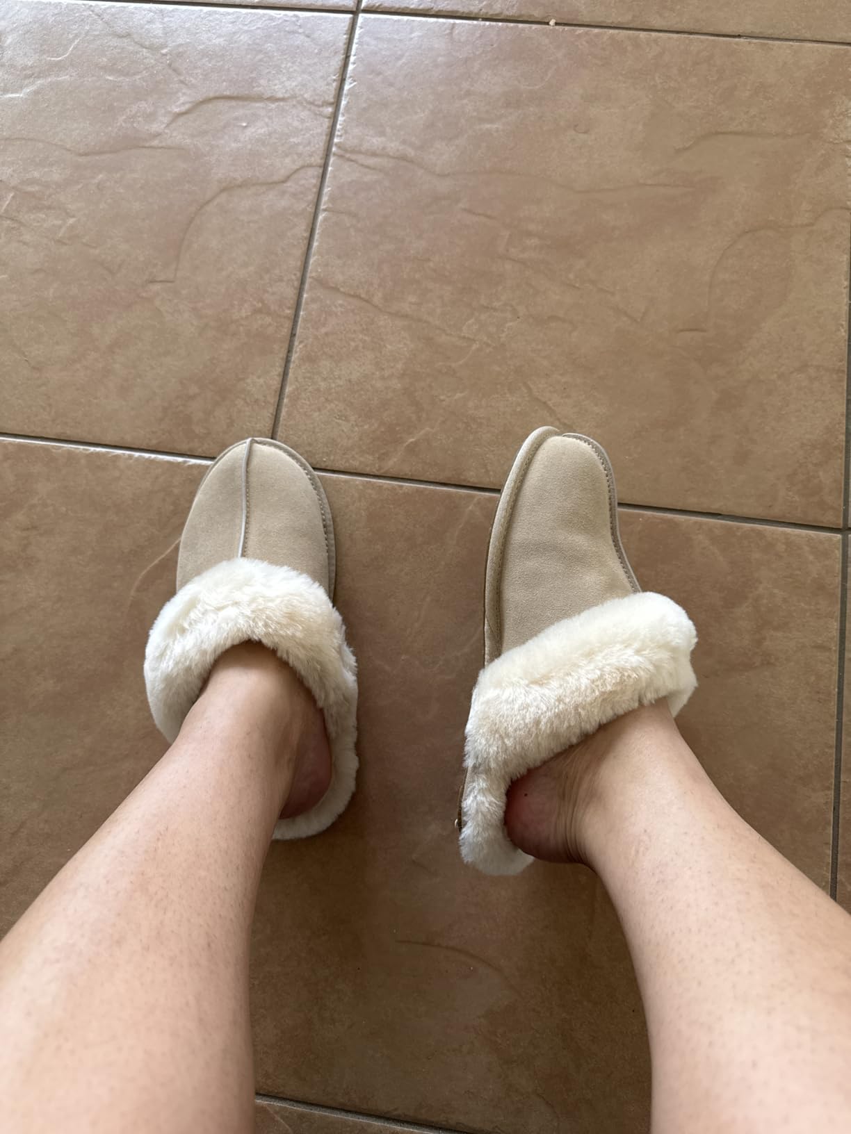 UGG Women's Scuffette II Slipper customer photo 2