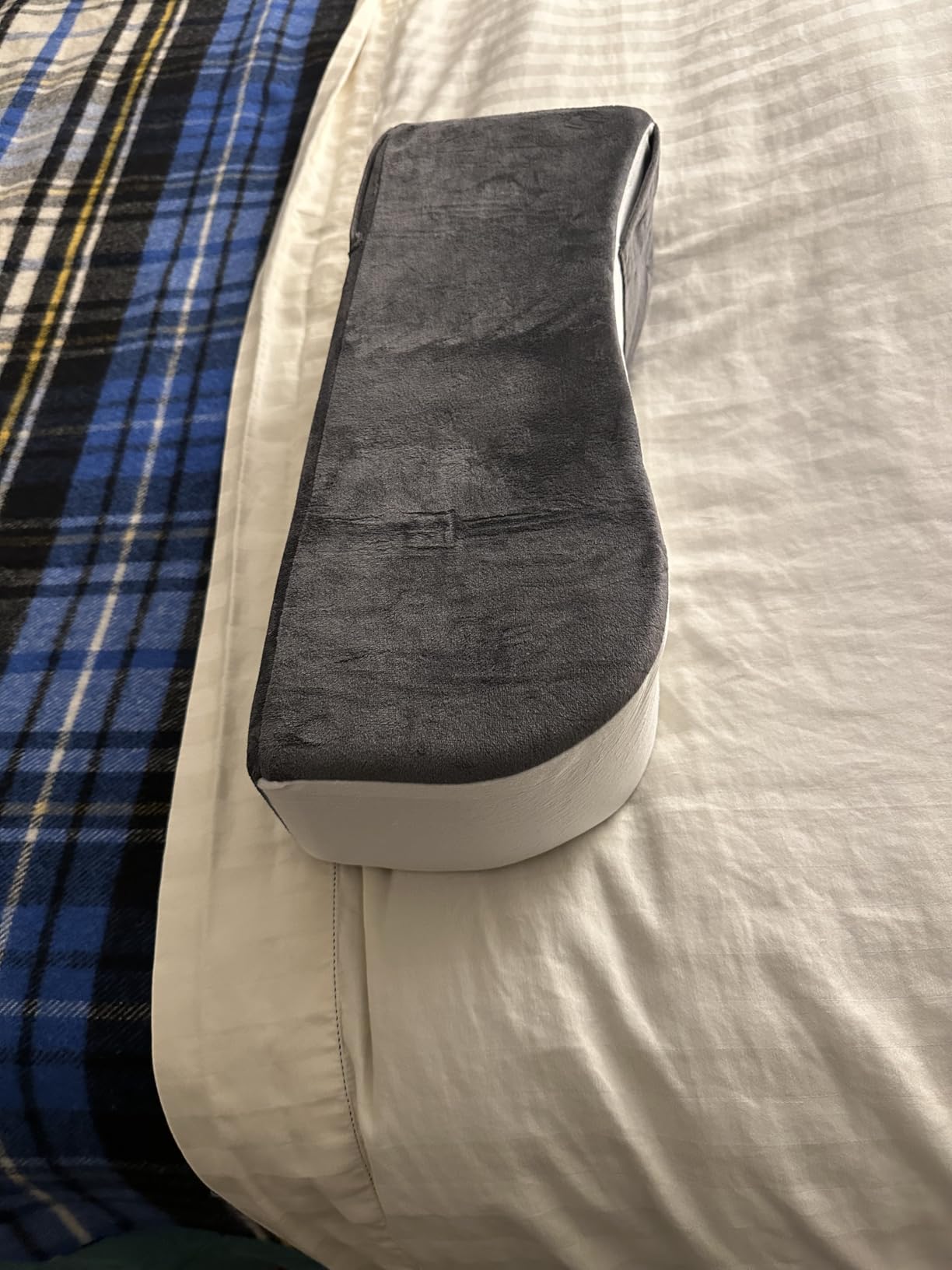 Kolbs Bed Wedge Pillow for Sleep Apnea, FSA Eligible Acid Reflux, and Back Pain Relief, with Chic Jacquard Cover - Headboard Wedges for Sleeping (Standard Width 7.5