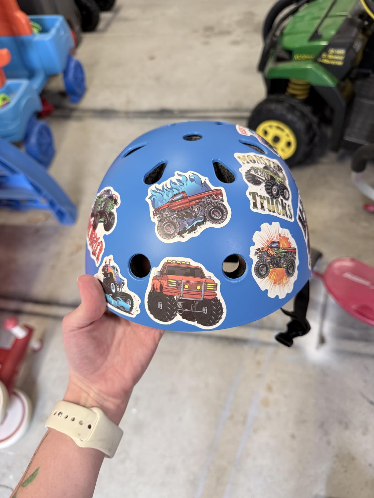 Kids Bike Helmet Ventilation & Adjustable Toddler Helmet for Ages 2-14 Kids Boys Girls Multi-Sport Helmet for Skateboard Roller Skateing Bicycle Scooter customer photo 2