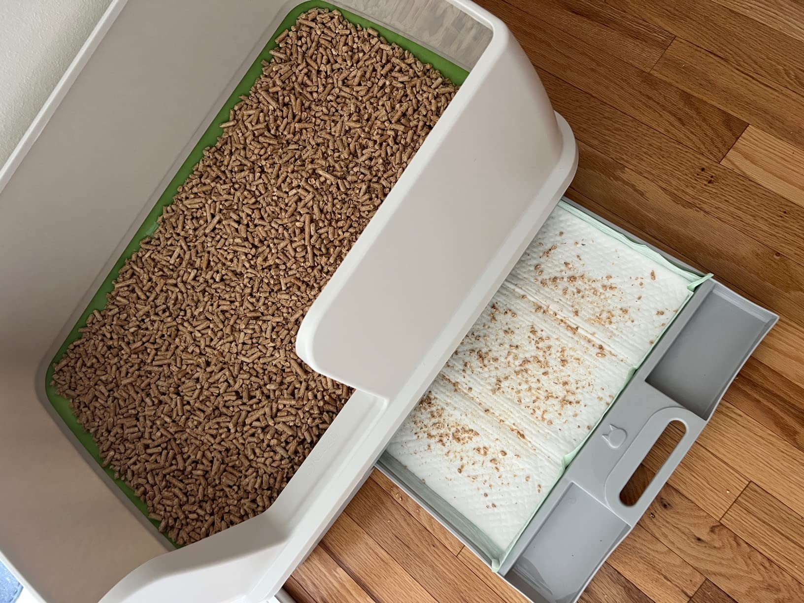 Purina Tidy Cats Litter System, Non-Clumping, Breeze XL All-in-One Odor Control & Easy Clean Multi Cat Box customer photo 2