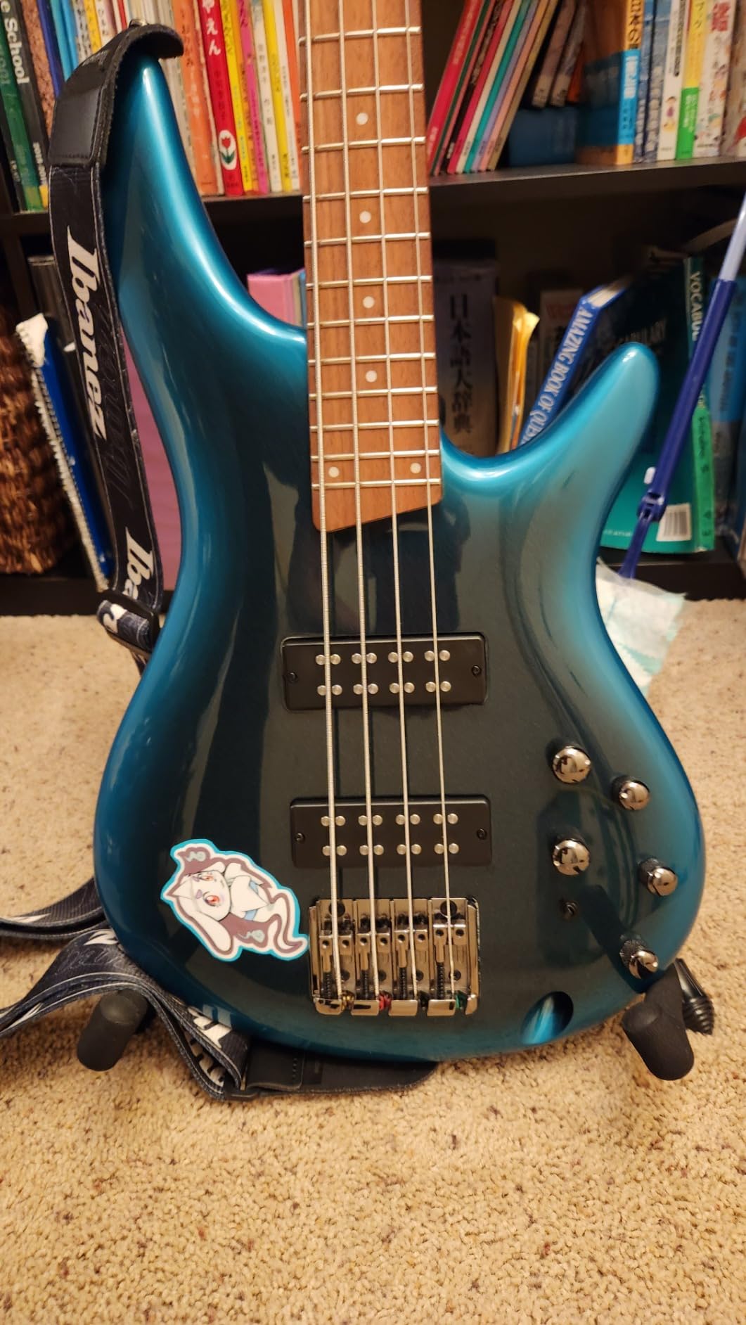 Ibanez Standard SR300E Bass Guitar - Cerulean Aura Burst customer photo 1