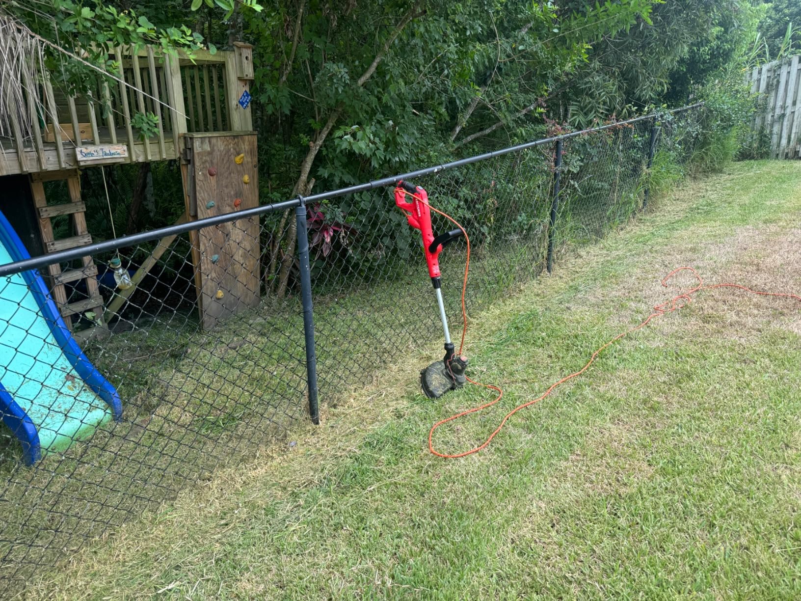 CRAFTSMAN WEEDWACKER® String Trimmer, 6.5 Amp, 14-Inch (CMEST913) customer photo 1