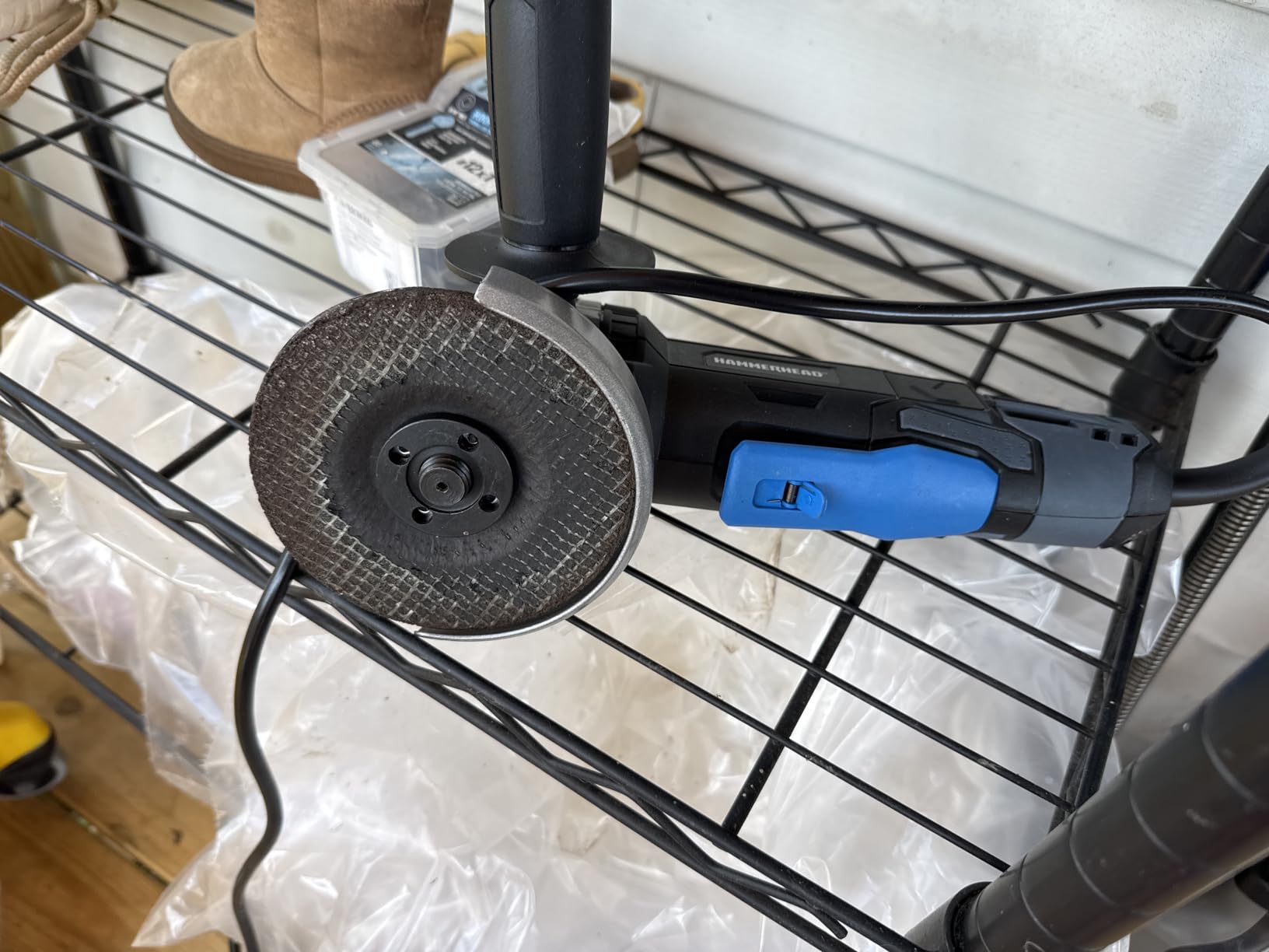 Hammerhead 6-Amp 4-1/2 Inch Angle Grinder with 3 pcs Grinding Wheel - HAAG060 customer photo 1