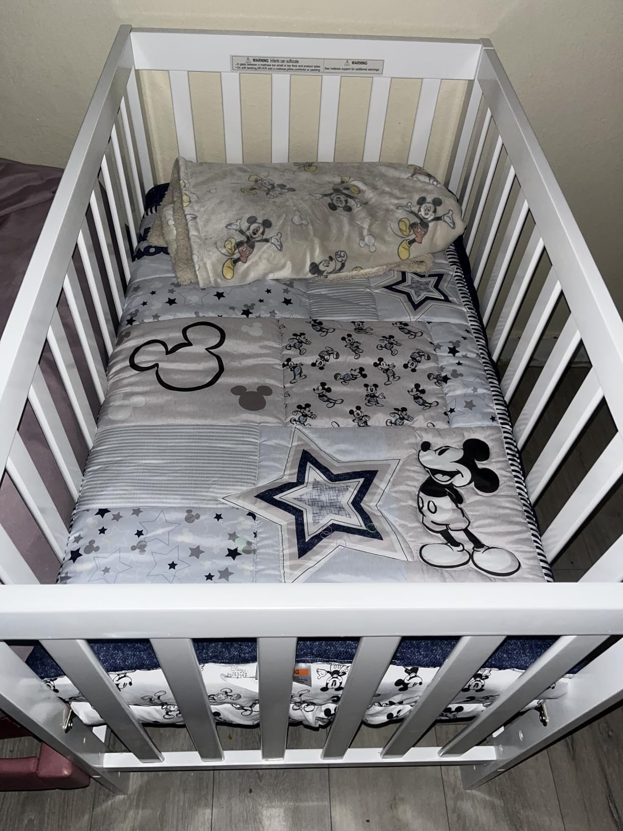 Dream On Me Edgewood 4-in-1 Convertible Mini Baby Crib in White GreenGuard Gold & BSA, Non-Toxic, Compact 40×25×33