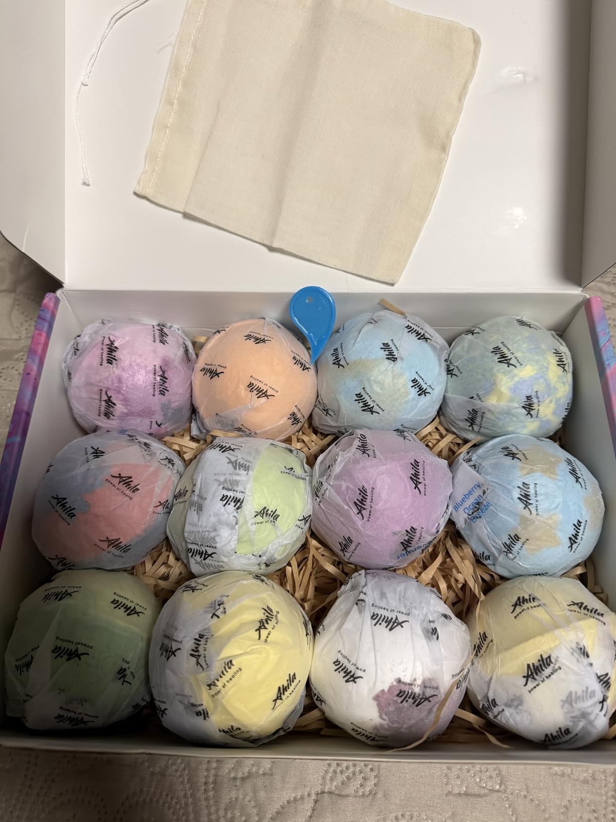 12 XXL Bubbly Organic Bath Bombs Gift Set for Women Men and Kids Designed in Canada Long Lasting Floaters Relaxing Aromatherapy customer photo 2
